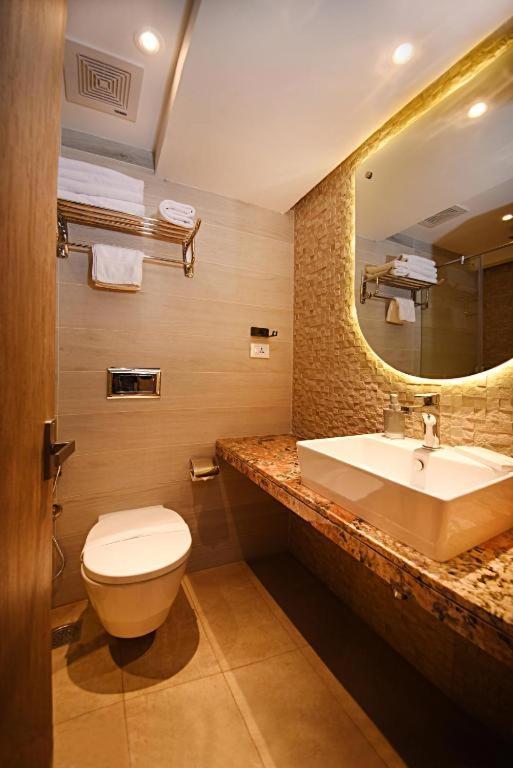 Hotel Tulip Near Delhi Airport