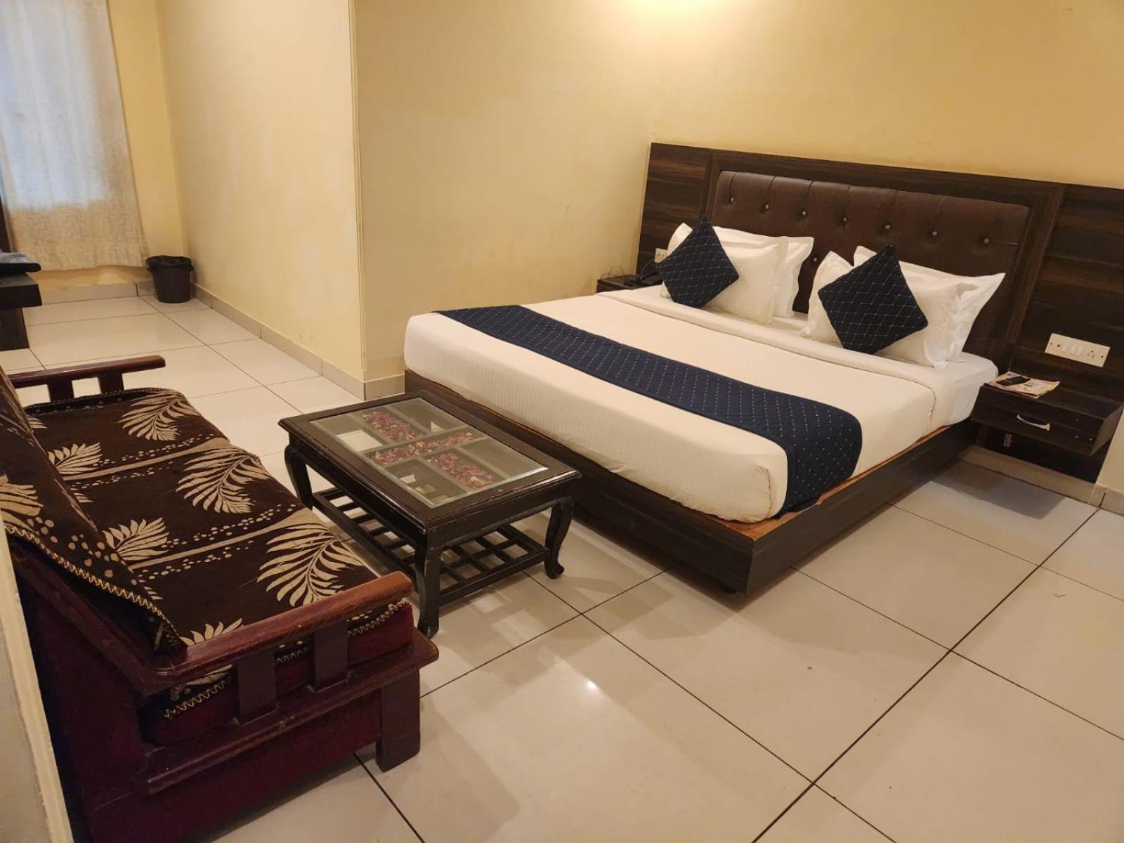 Hotel Cozy Cave