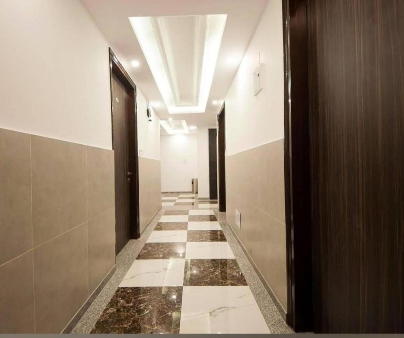 Hotel The Almora International -with Free Airport Transffer