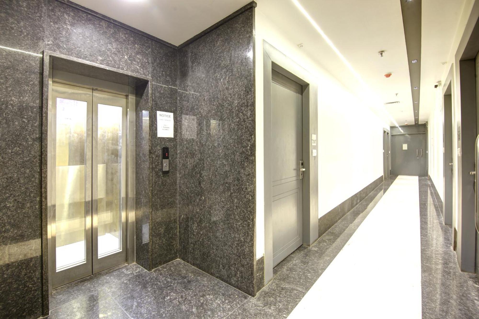 Hotel Applewood & - Free Airport Transffer