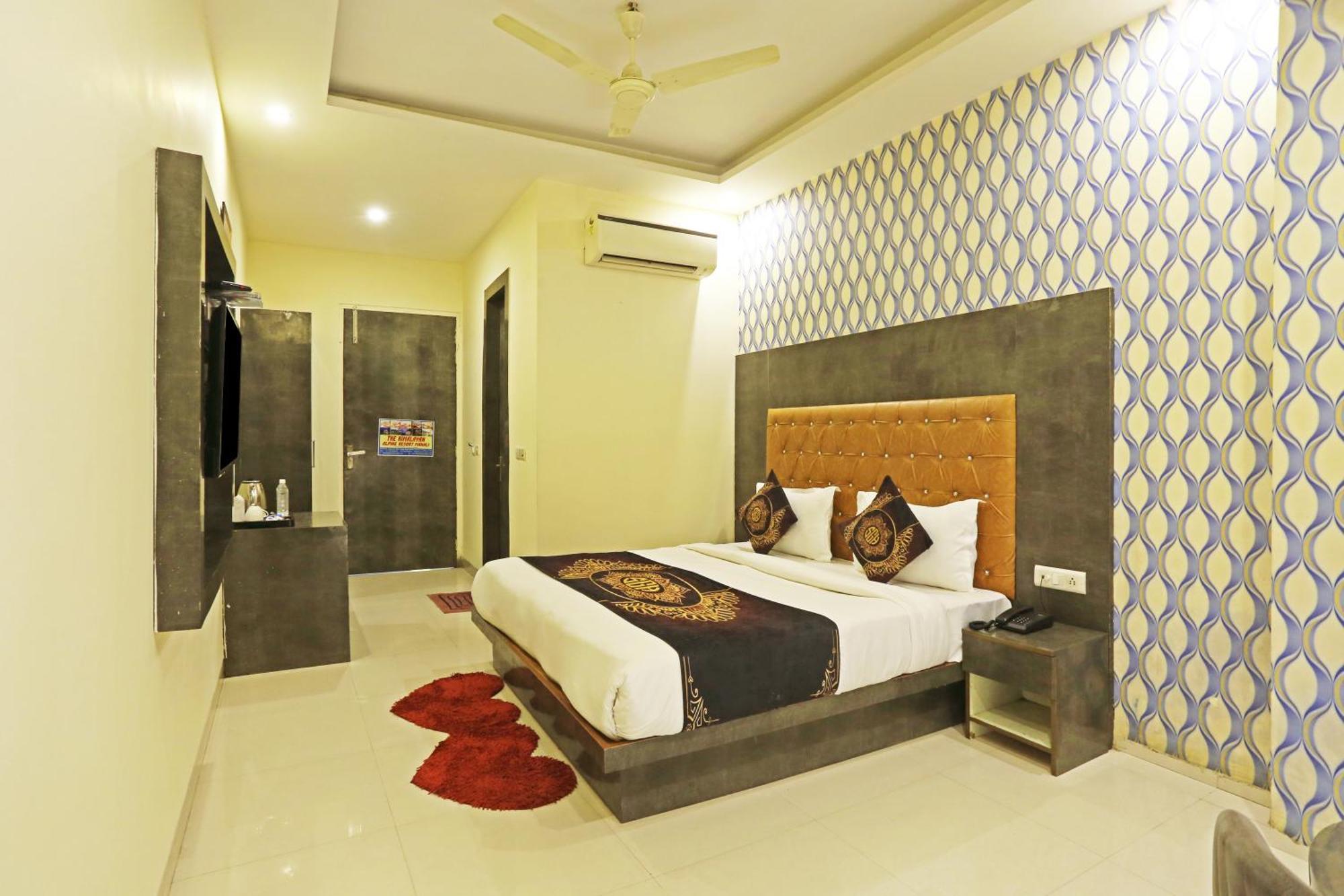 Smart Signature Delhi Airport 4* New Delhi
