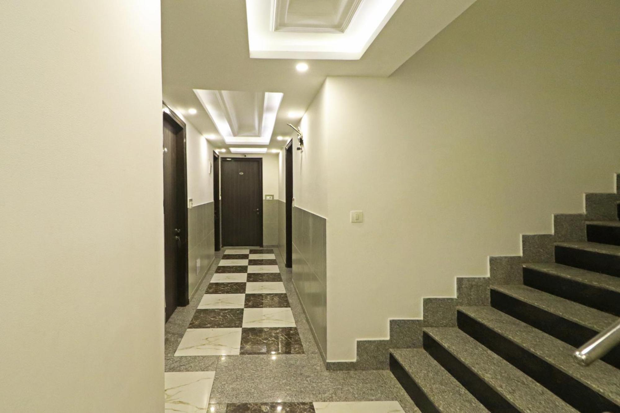 Almora - Near By Delhi International Airport - With Free Airport Pickup And Drop