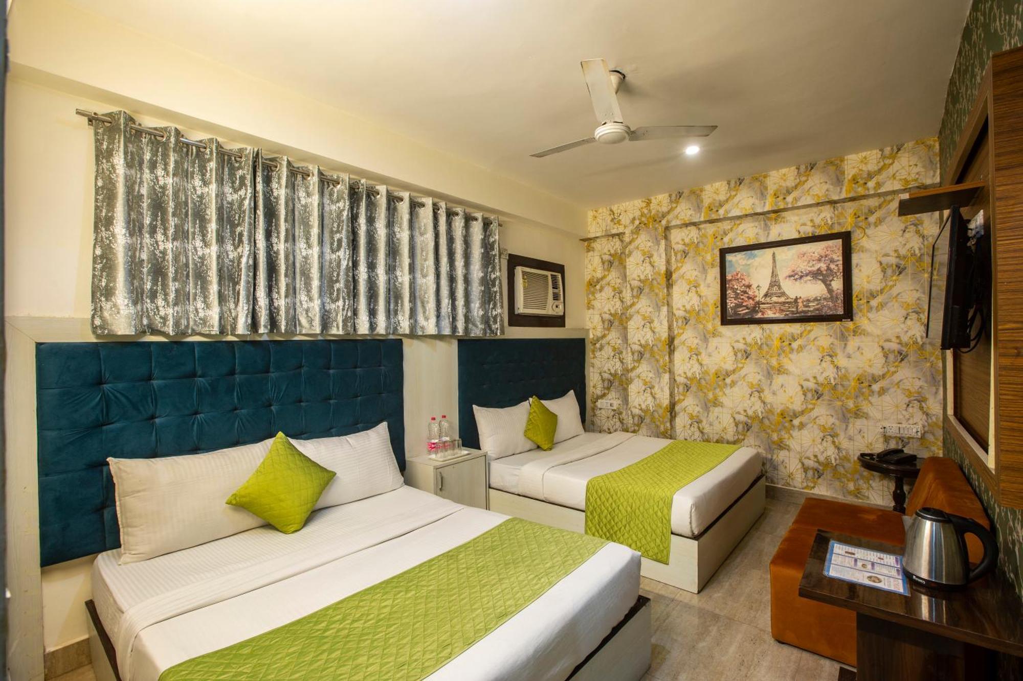 Mayank Plaza-near Igi Airport Terminal-3 Hotel