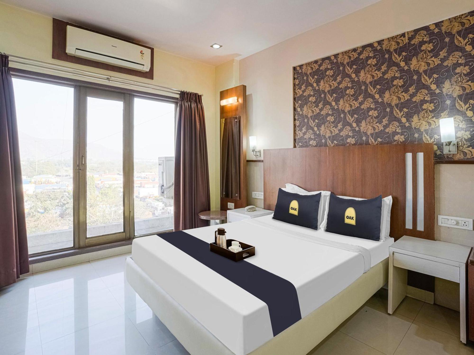 Hotel Ambs Plaza Near Igi Airport Delhi