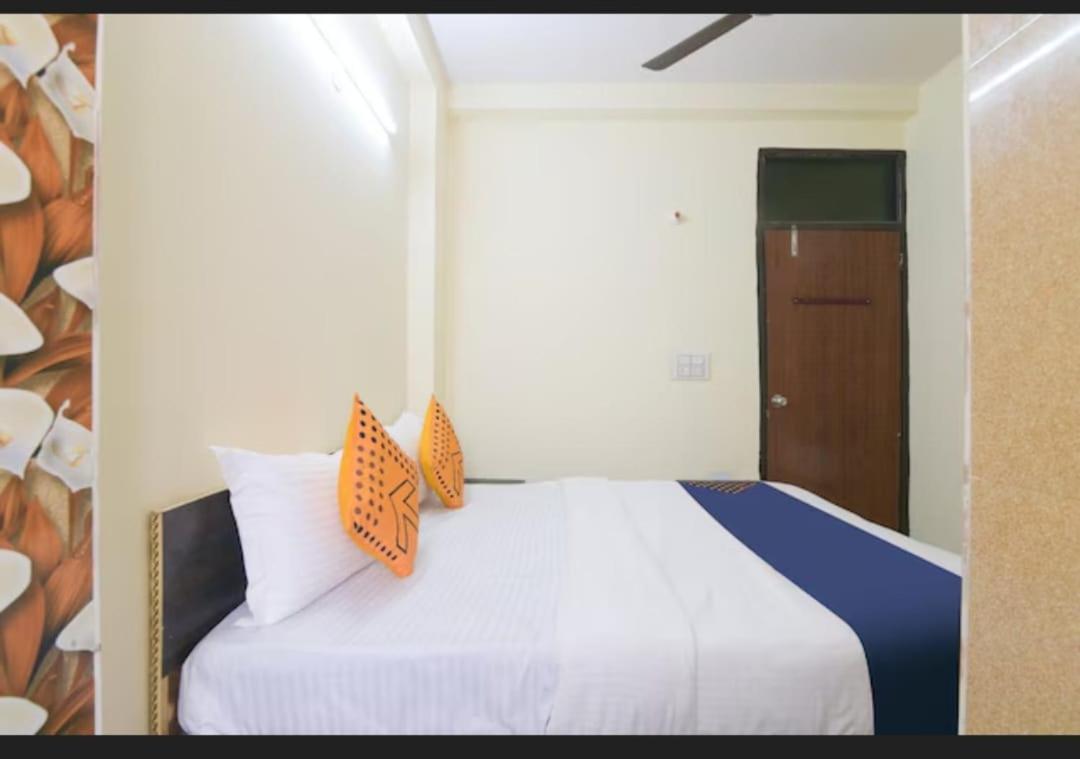 Sangam Palace Hotel *