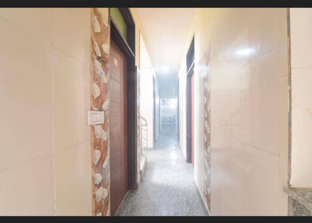 Sangam Palace Hotel *