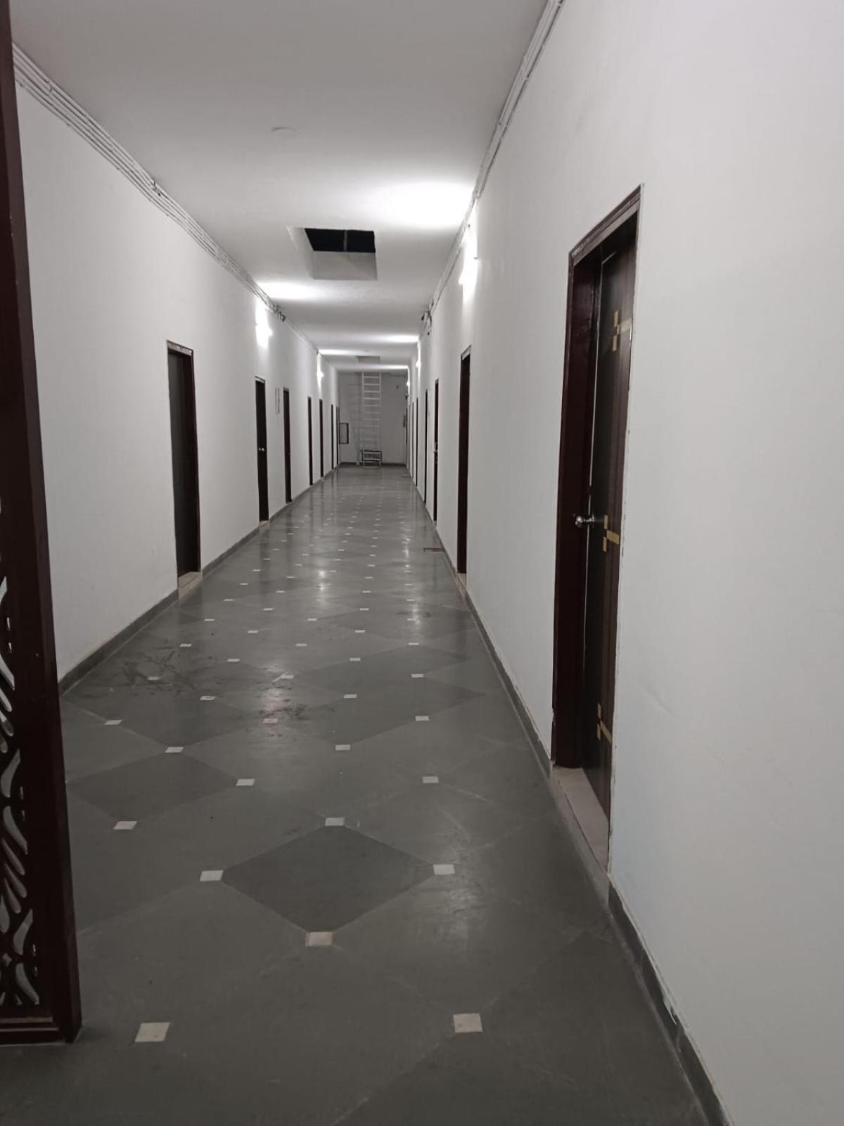 Broadway Near Igi Delhi Airport Hotel 3*