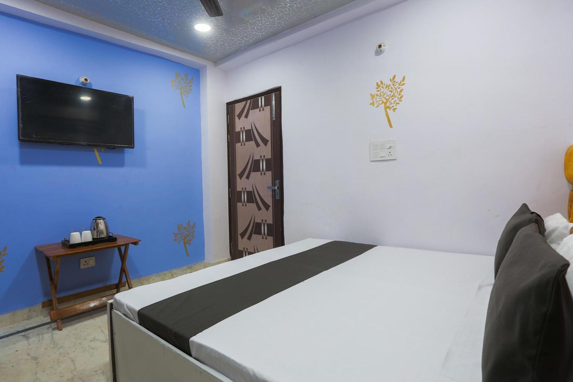 O Mykonos 3* New Delhi