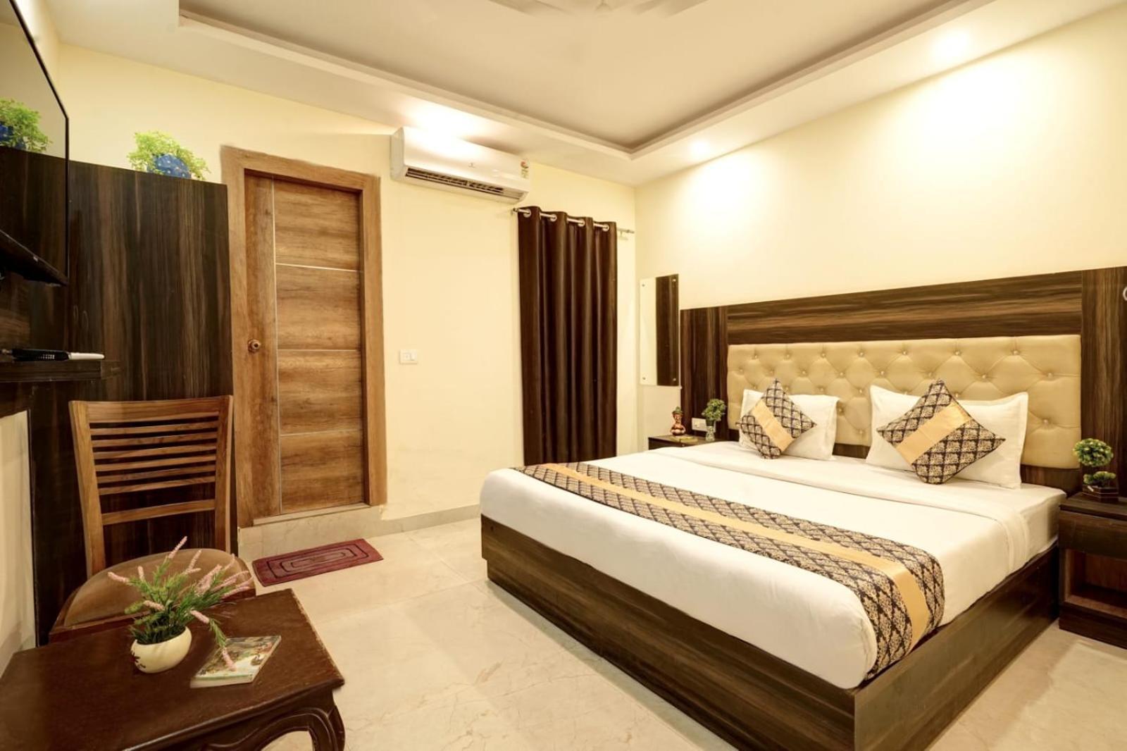 Hotel Cozy Cave Near Igi Delhi Airport New Delhi