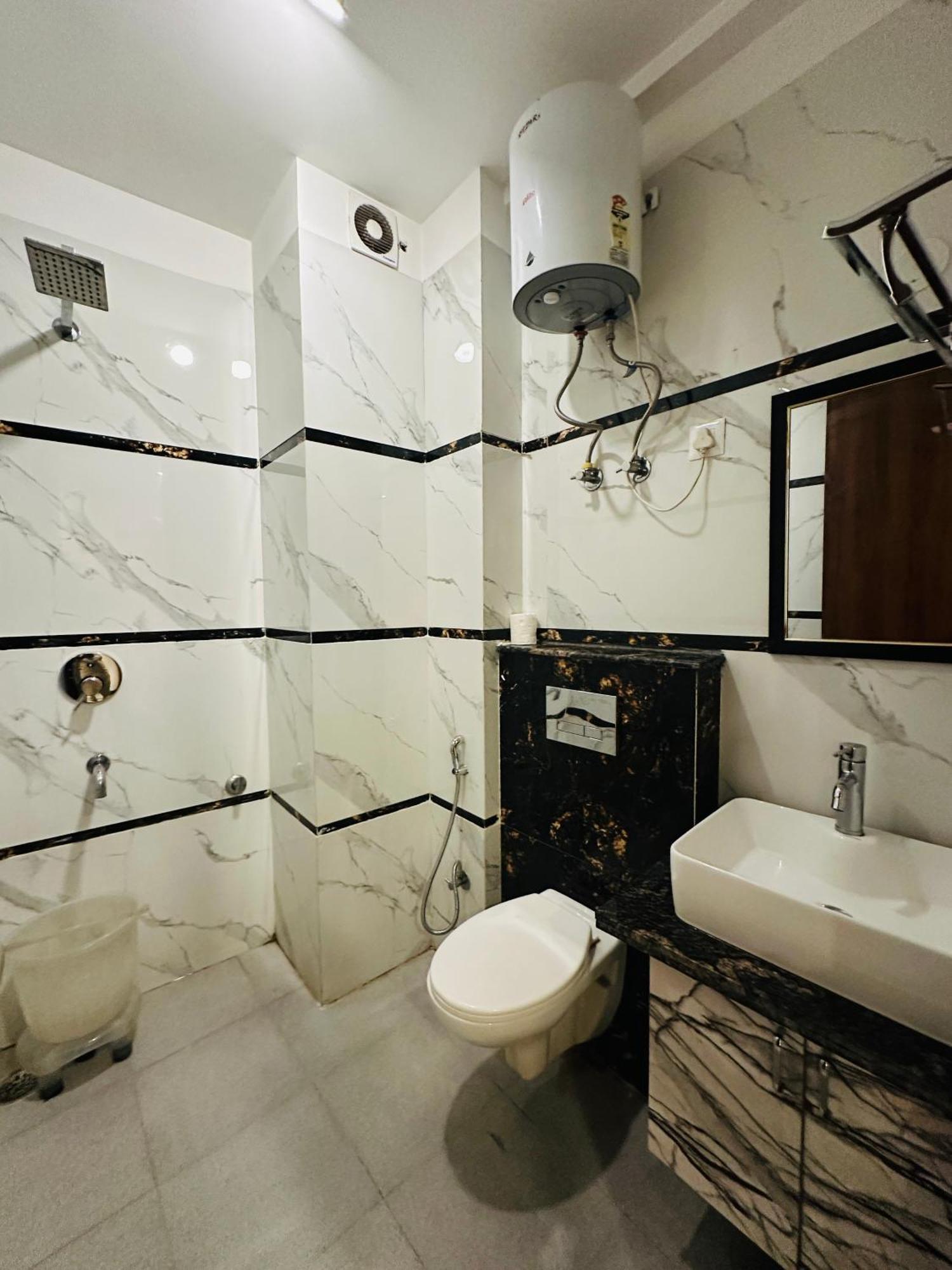 De Clark Residency Delhi Airport Hotel New Delhi