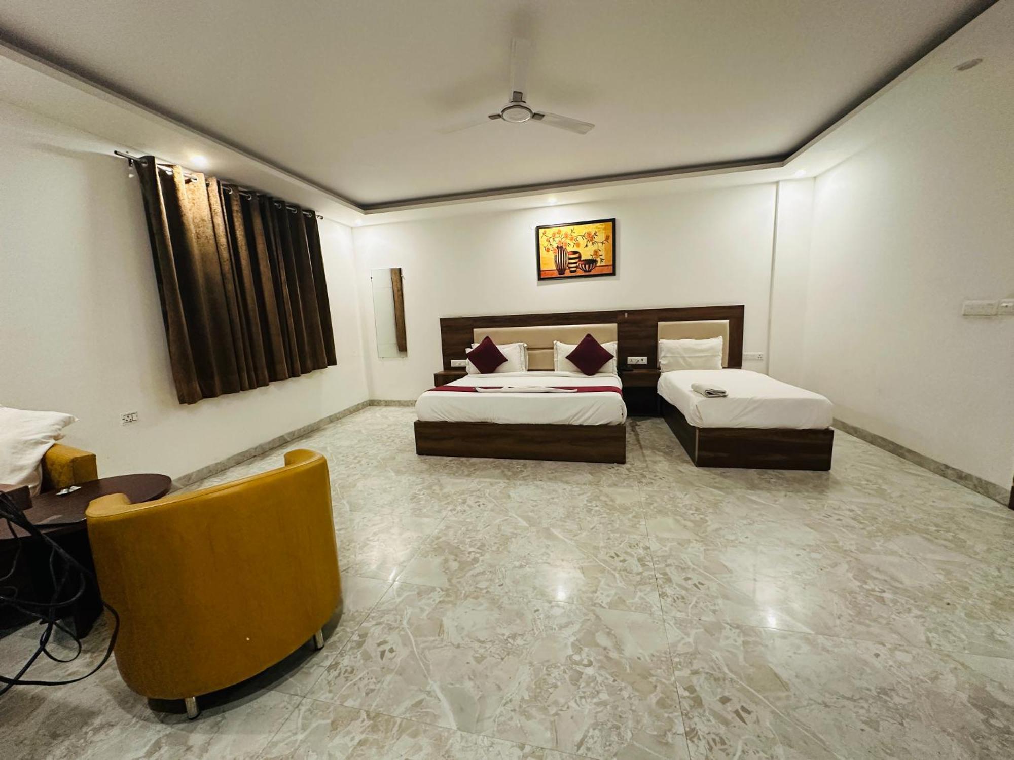 De Clark Residency Delhi Airport