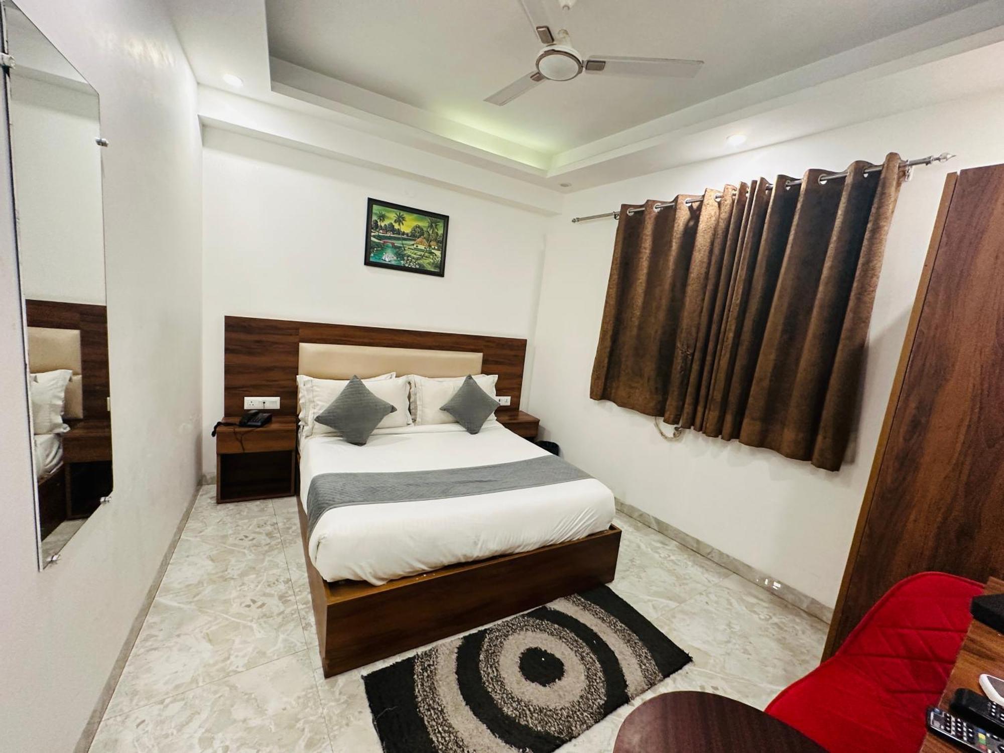 De Clark Residency Delhi Airport