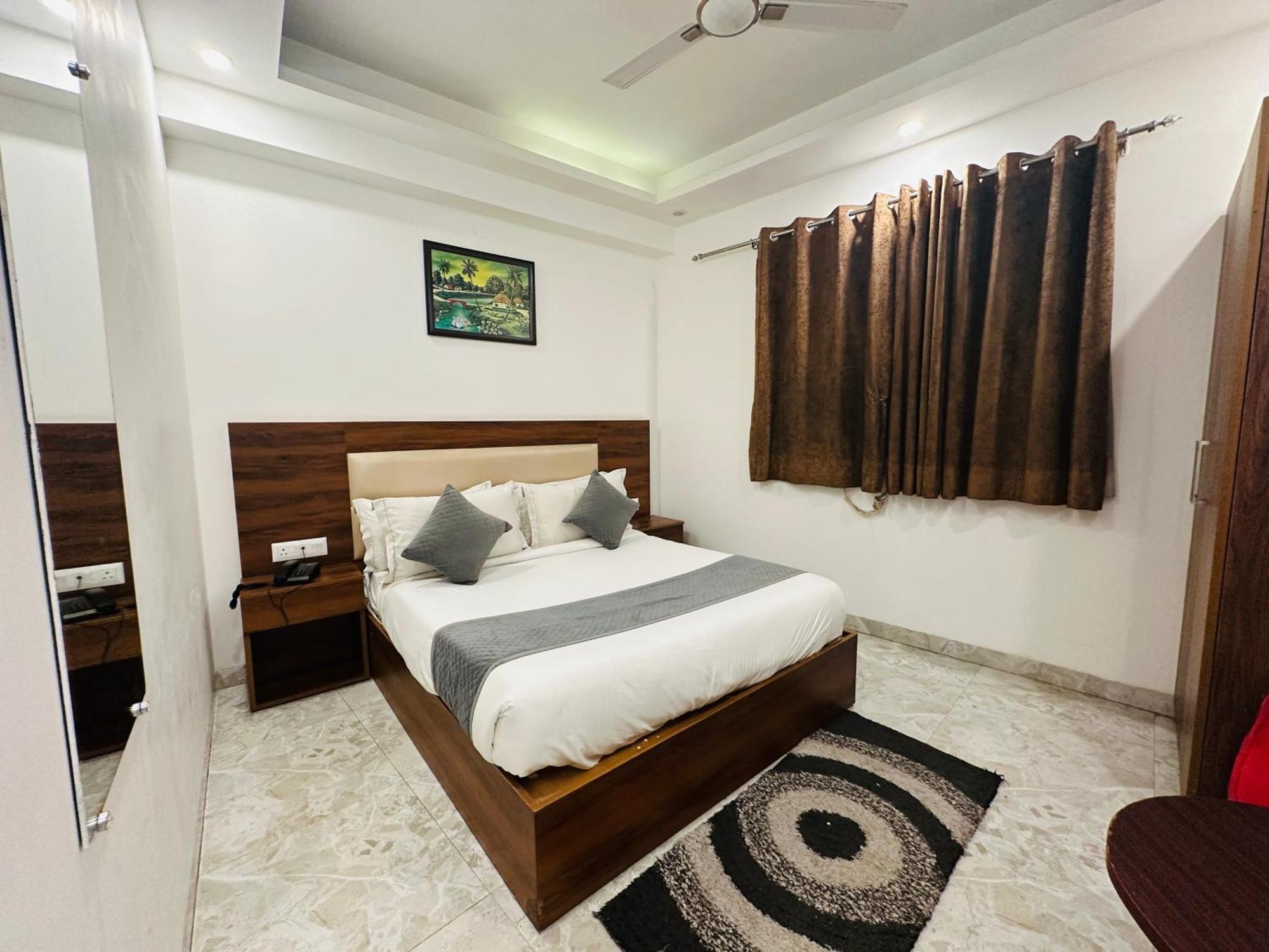De Clark Residency Delhi Airport Hotel 4*