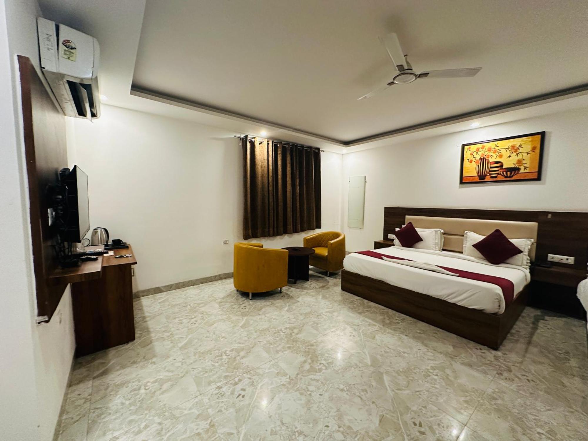 De Clark Residency Delhi Airport New Delhi