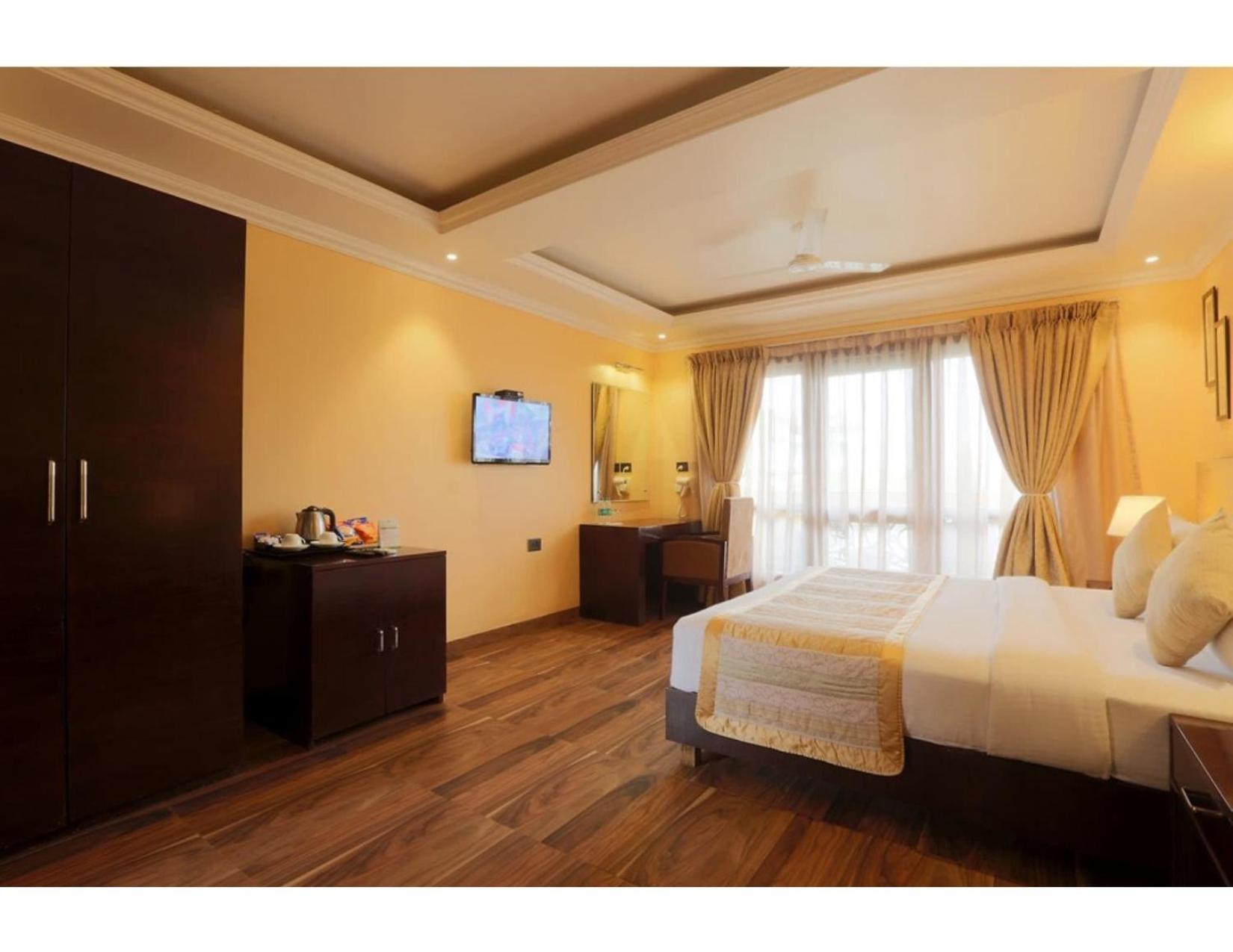 Hotel Oxmo Delhi Airport With Free Airport Transsfer New Delhi