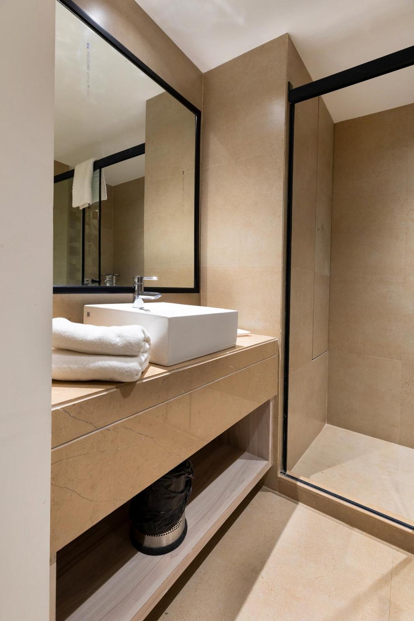 Opo Royal Residency Hotel New Delhi
