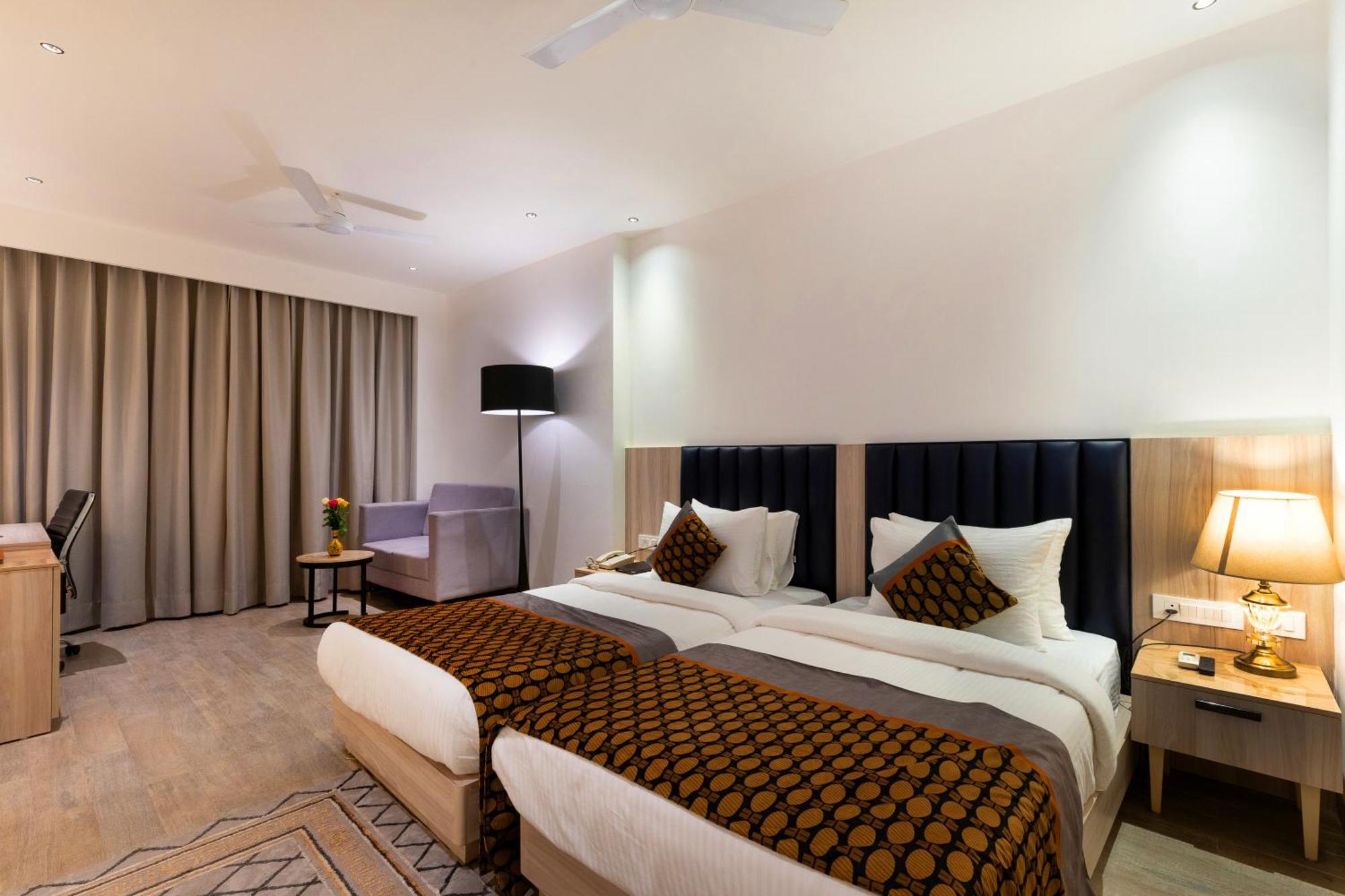 Opo Royal Residency Hotel 4*
