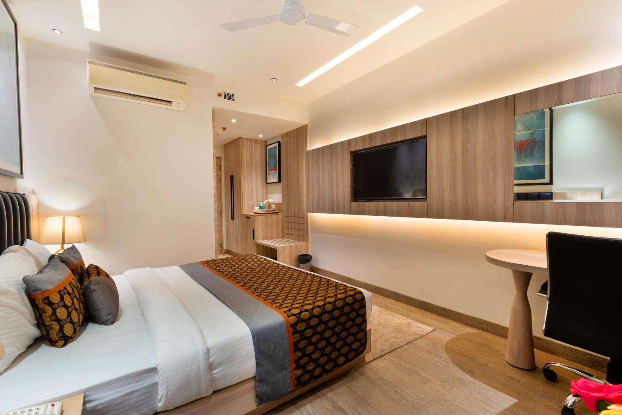 Hotel Opo Royal Residency New Delhi