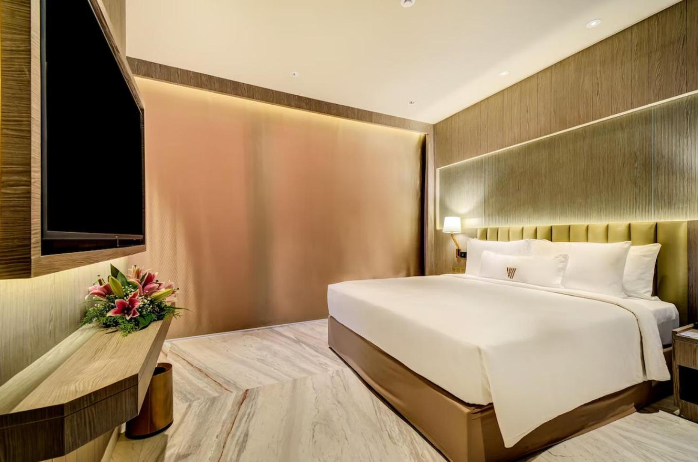 Oasis Grand Near Igi Delhi Airport