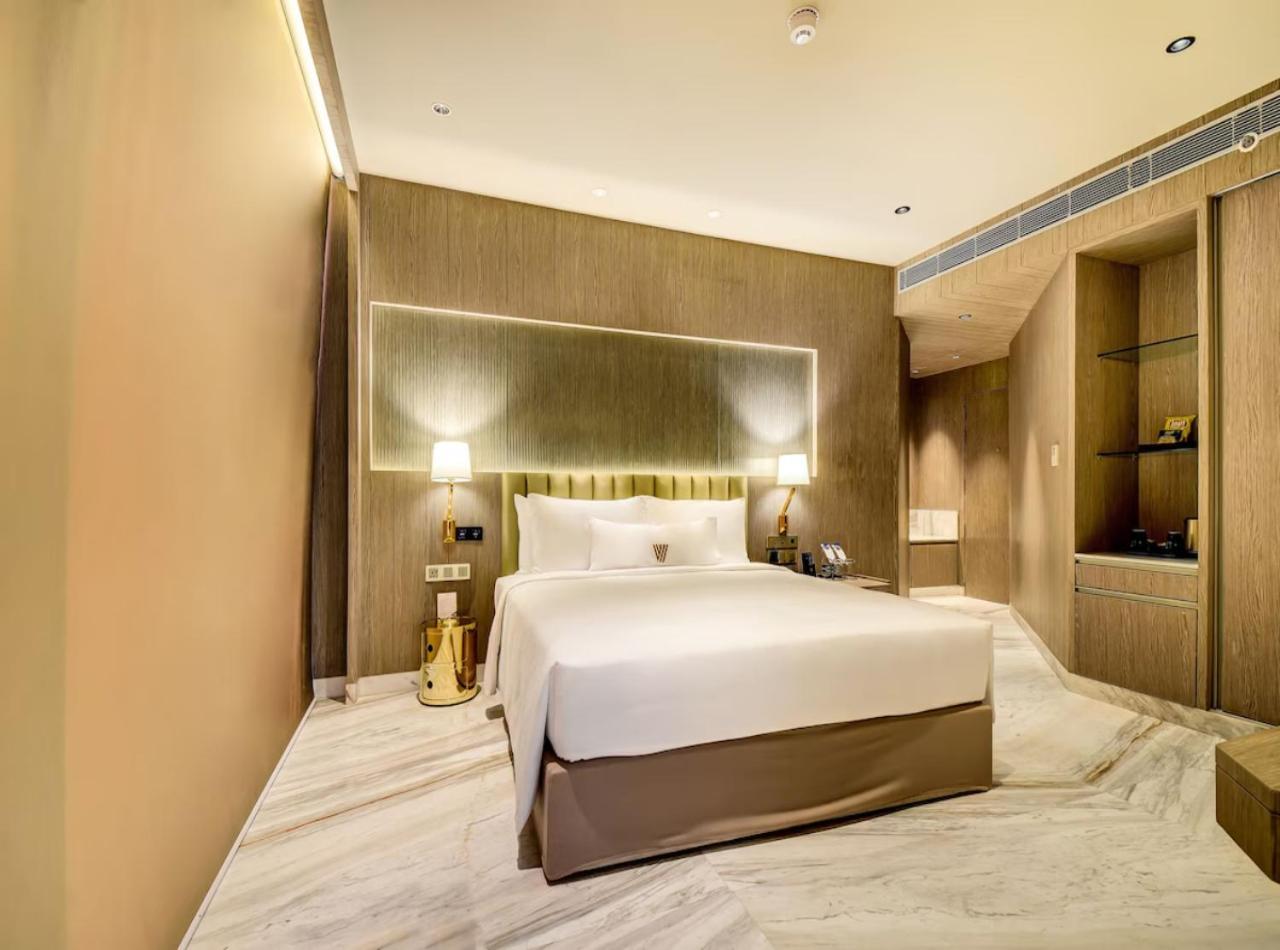 Oasis Grand Near Igi Delhi Airport Hotel