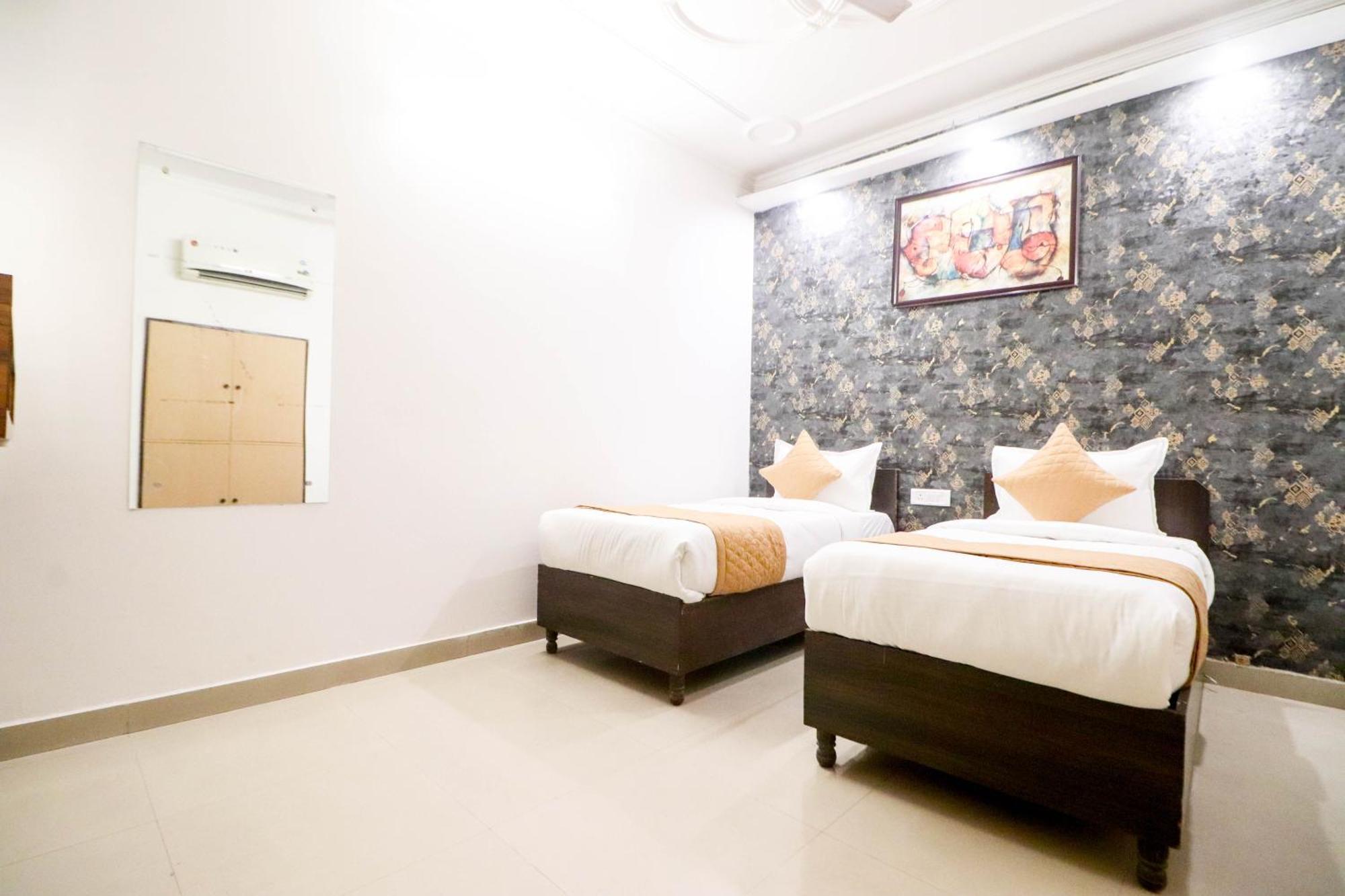 Hotel Delhi Airport