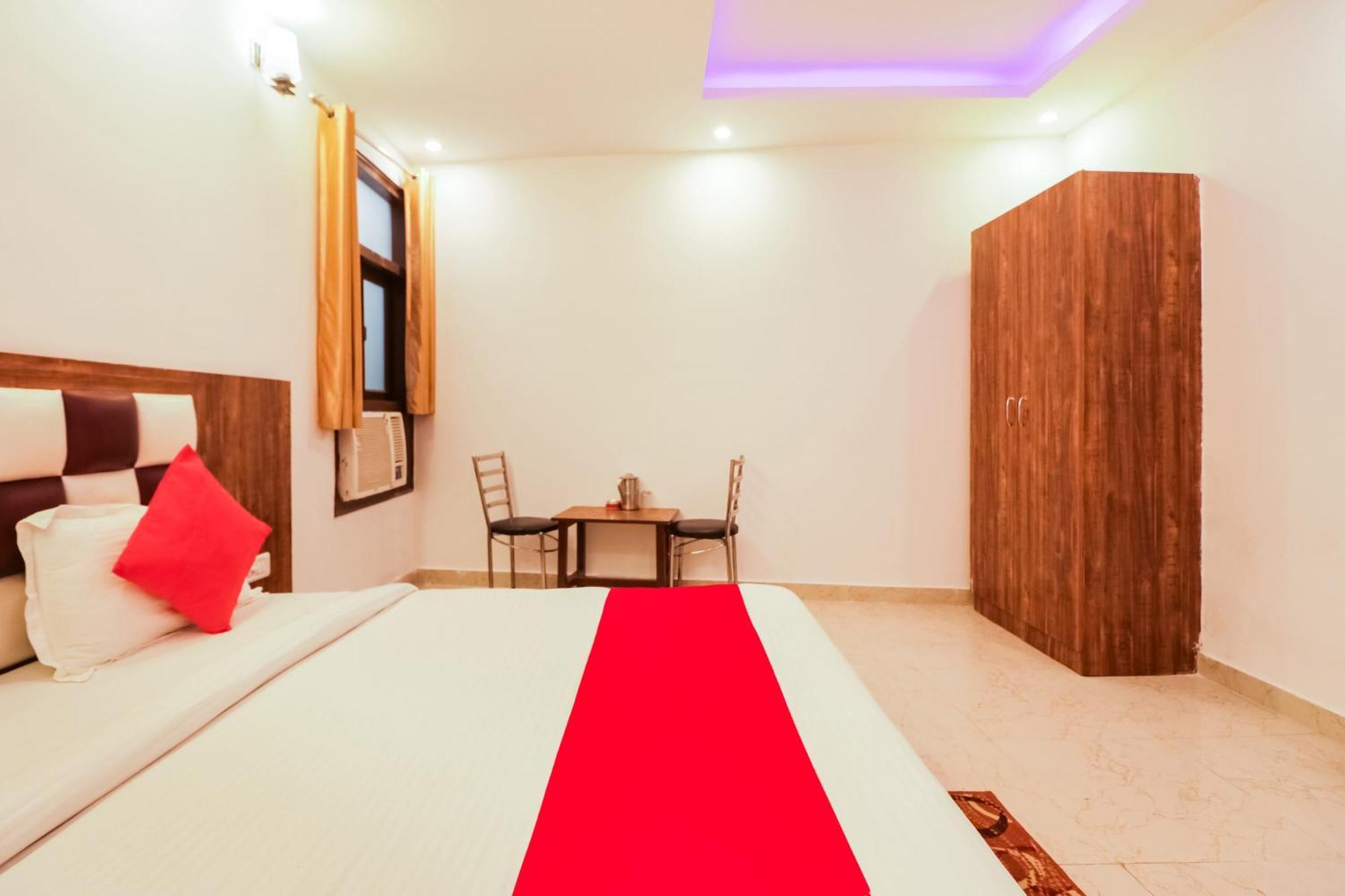 Hotel O Diamond Star 3*
