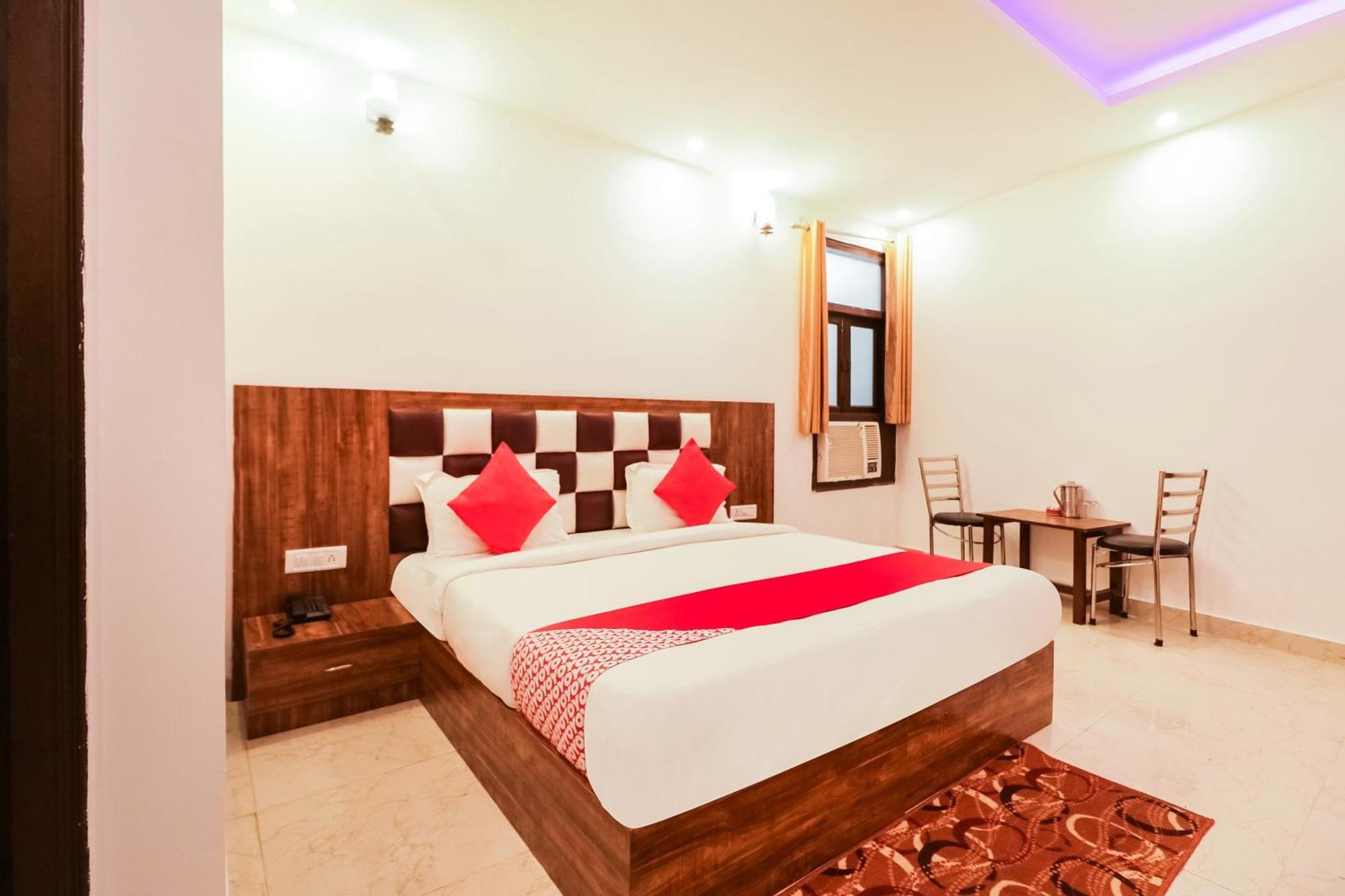 Hotel O Diamond Star New Delhi