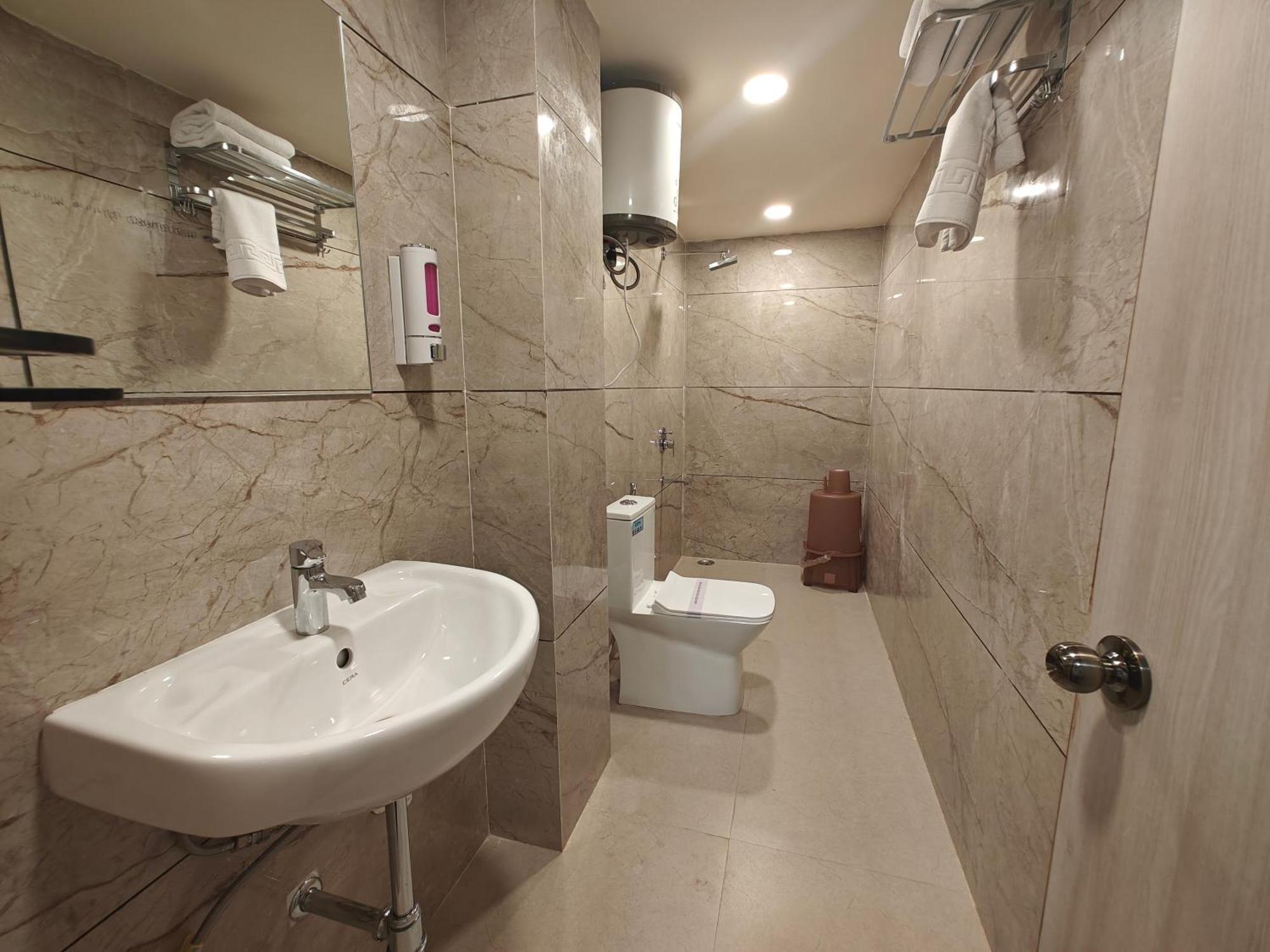 Ramida Plaza At Delhi Airport 3*