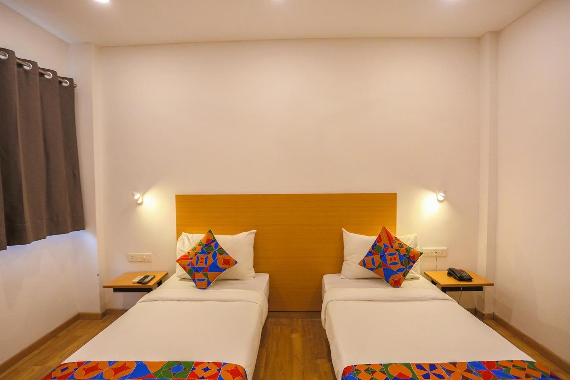 Fabhotel Moro Paschim Vihar