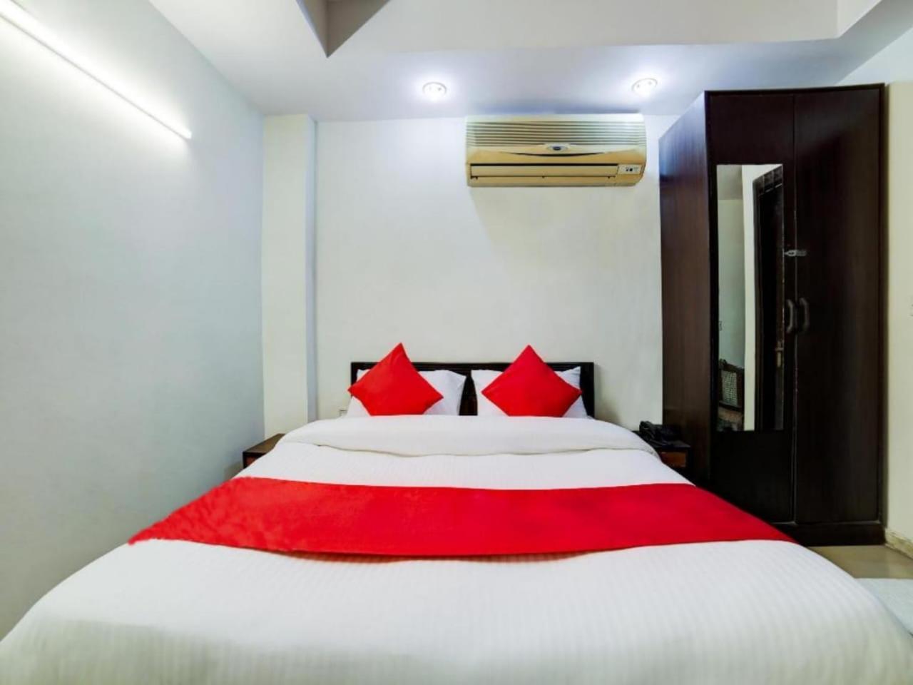 Sant Nagar Guest house