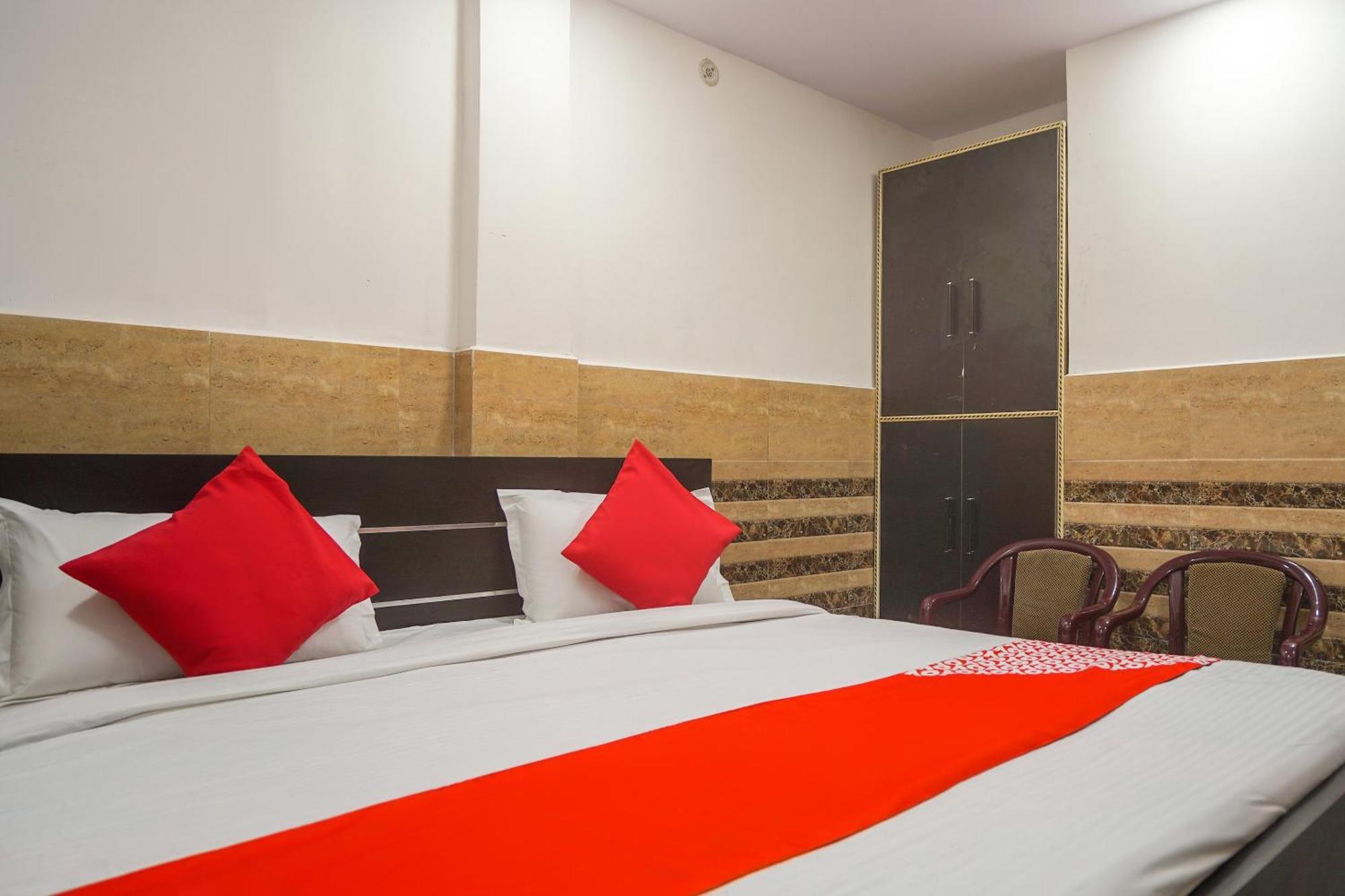 O O Crystal Hotel Delhi (National Capital Territory of India)