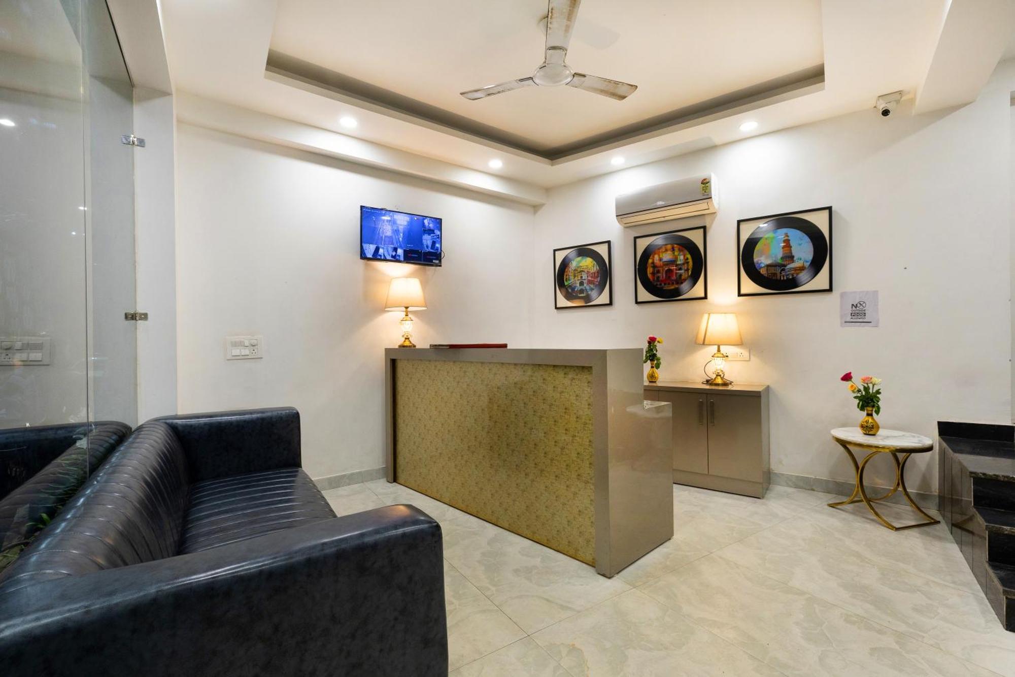 Hotel Opo The Black Eye New Delhi