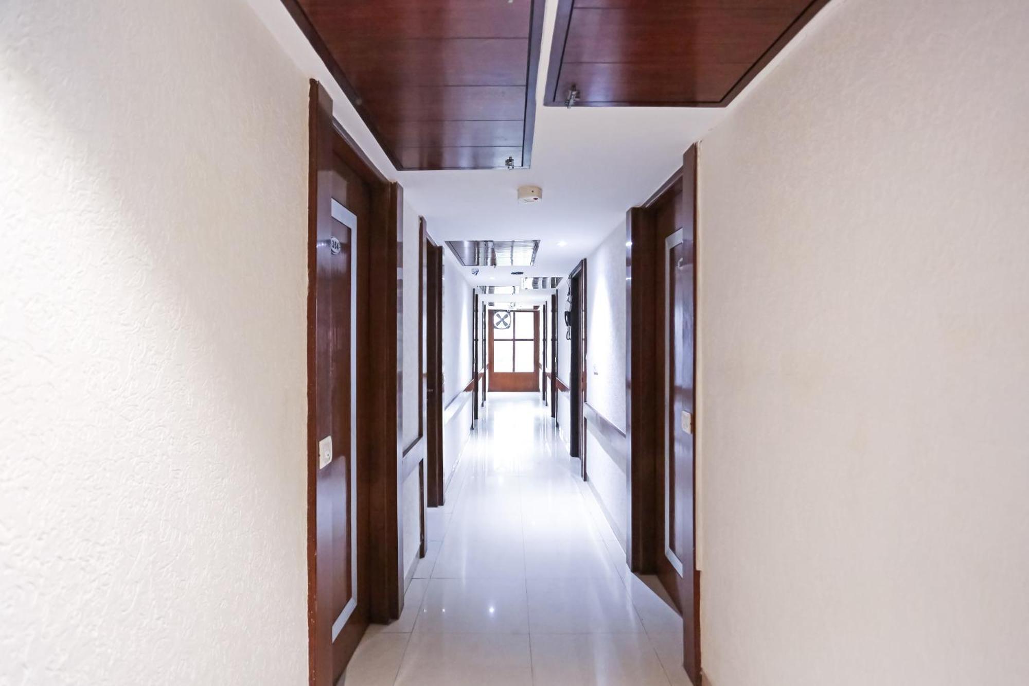 Luxury Near Igi Airport Hotel New Delhi