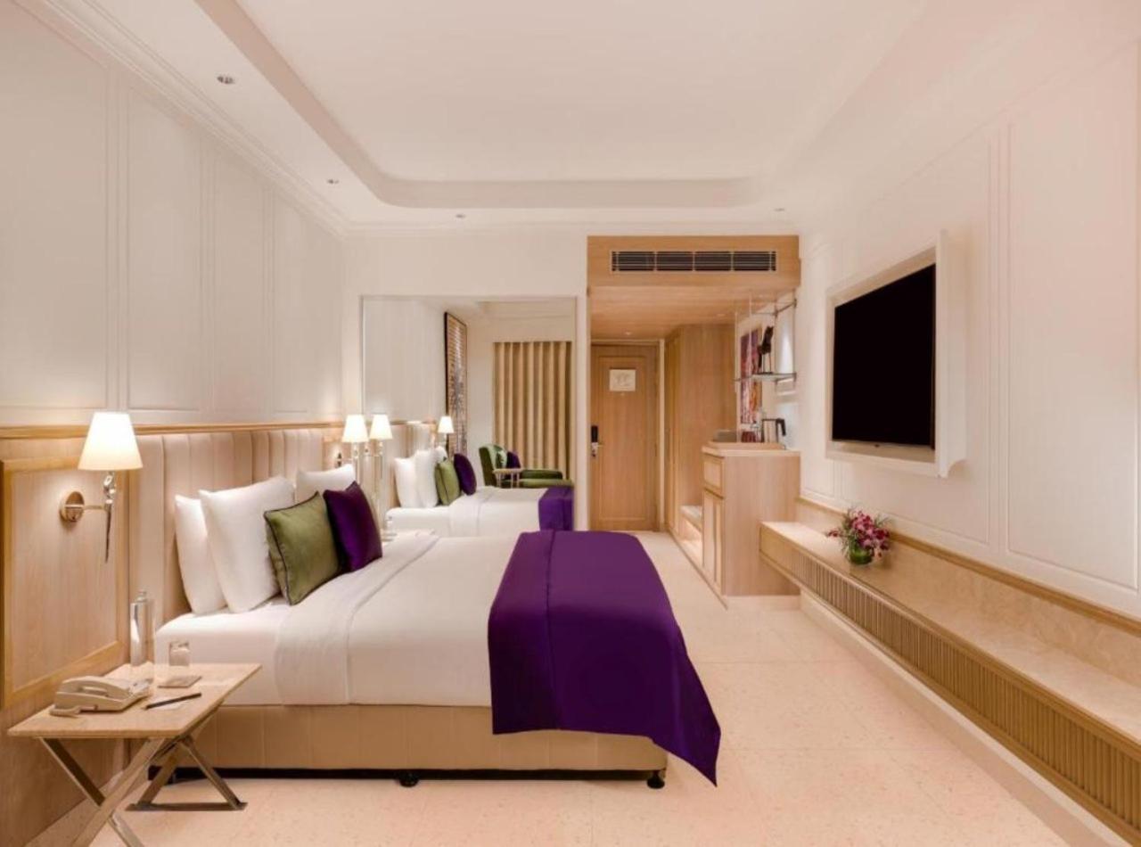 Olive Near Delhi Airport 4*