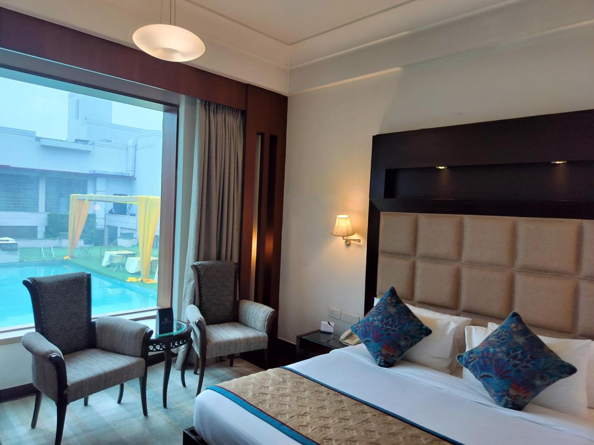Hotel Bel-la Monde Nh8 At 6km From Igi Airport Delhi 4*