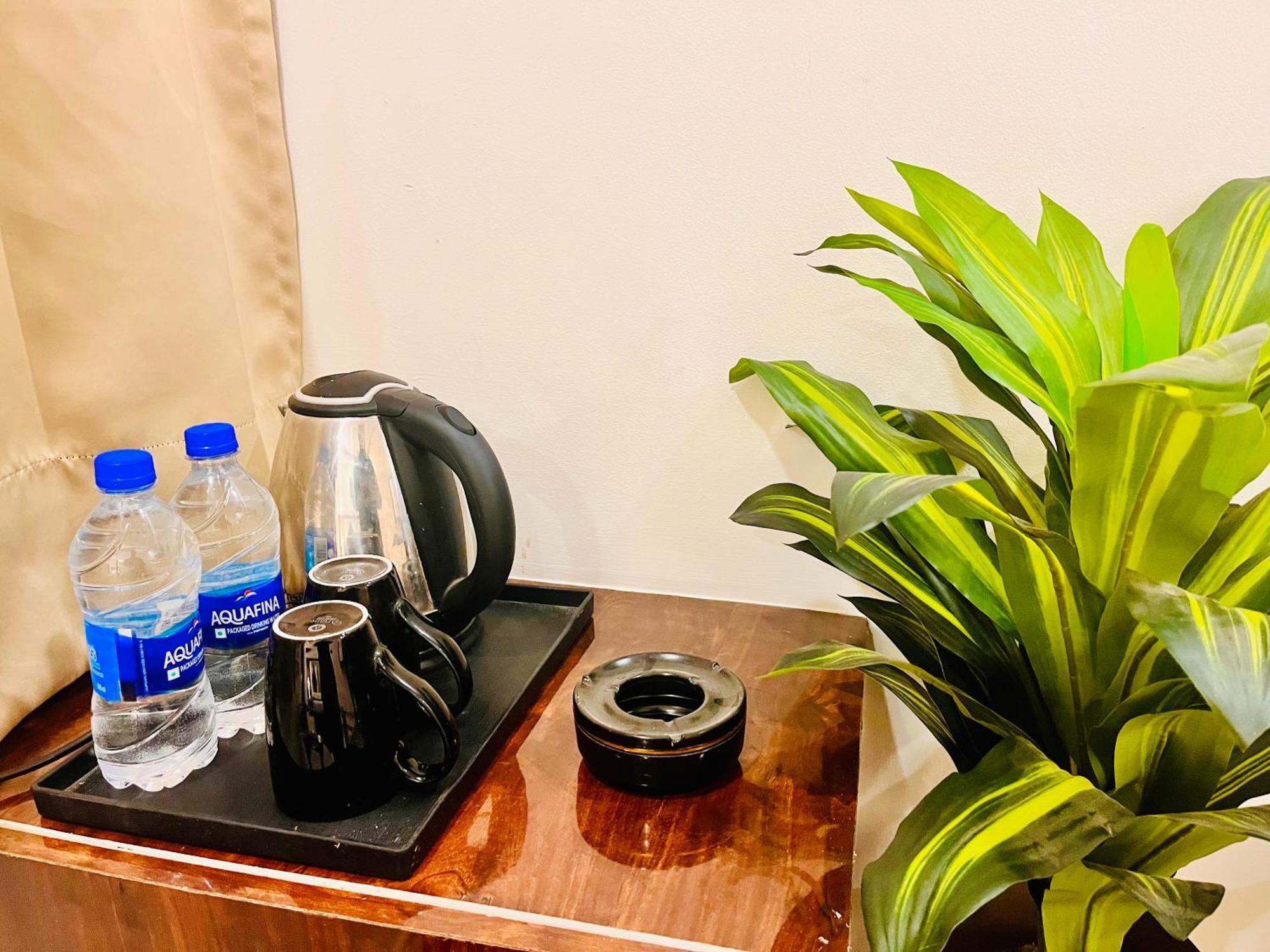 Sampat Royal Cafe Hotel