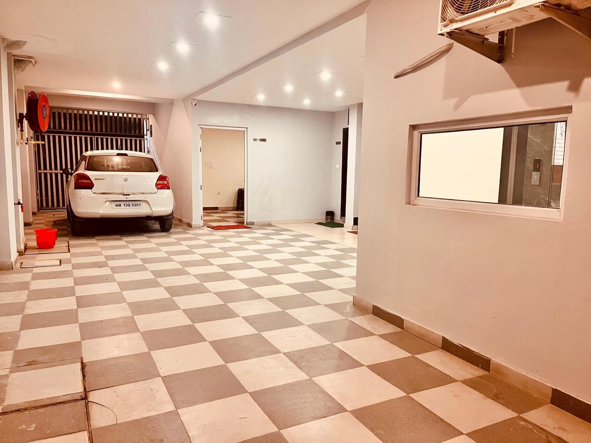 Sampat Royal Cafe 4* Delhi (National Capital Territory of India)