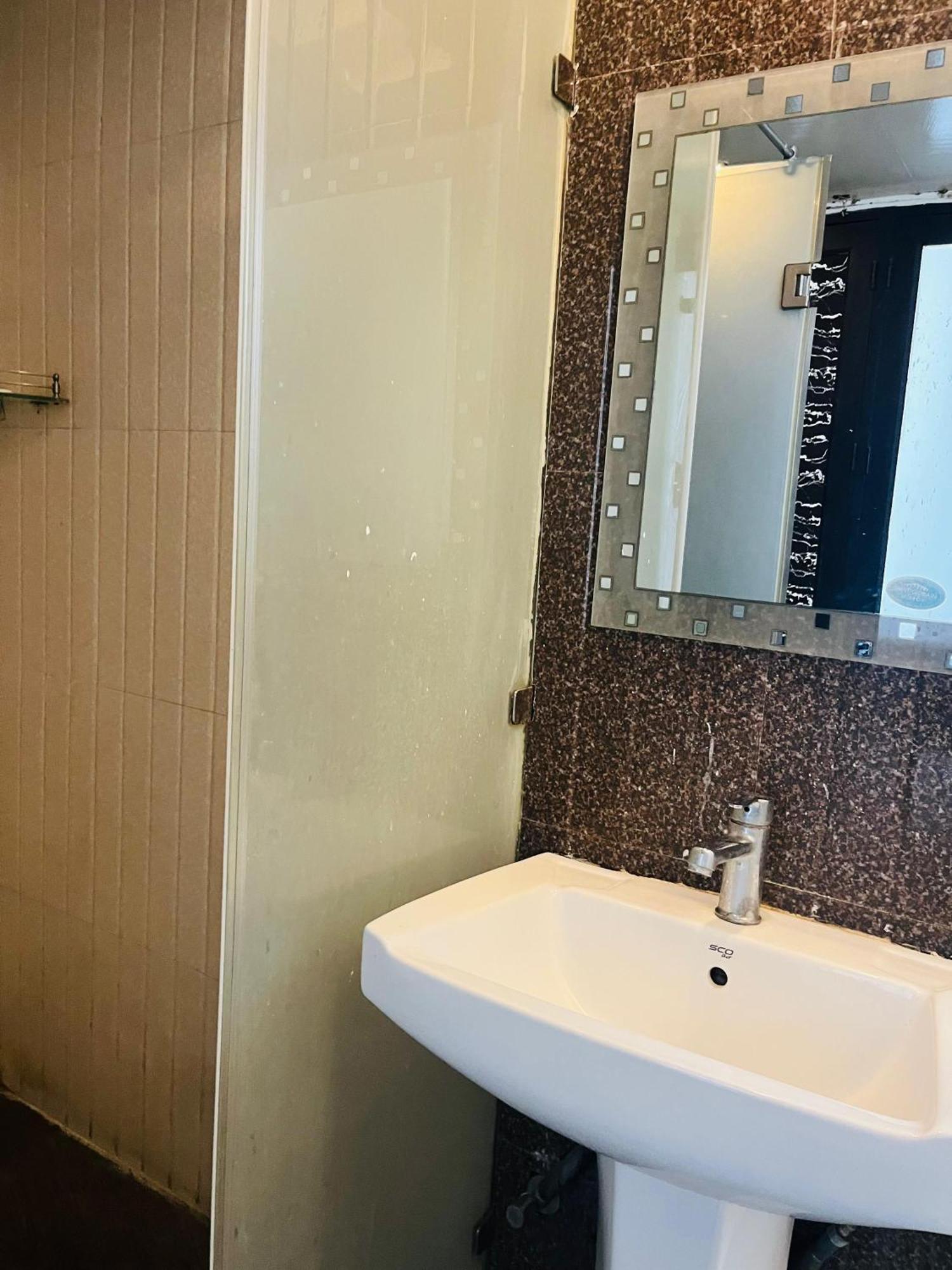 Hauz Hotel 3*