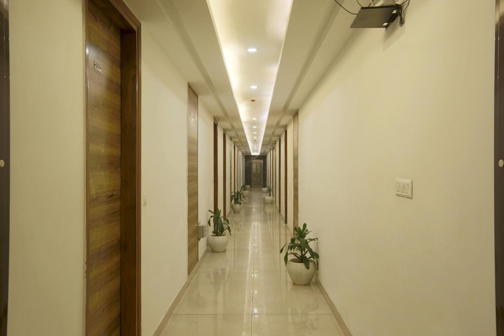 Prithvi Palace Igi Airport Delhi Hotel New Delhi