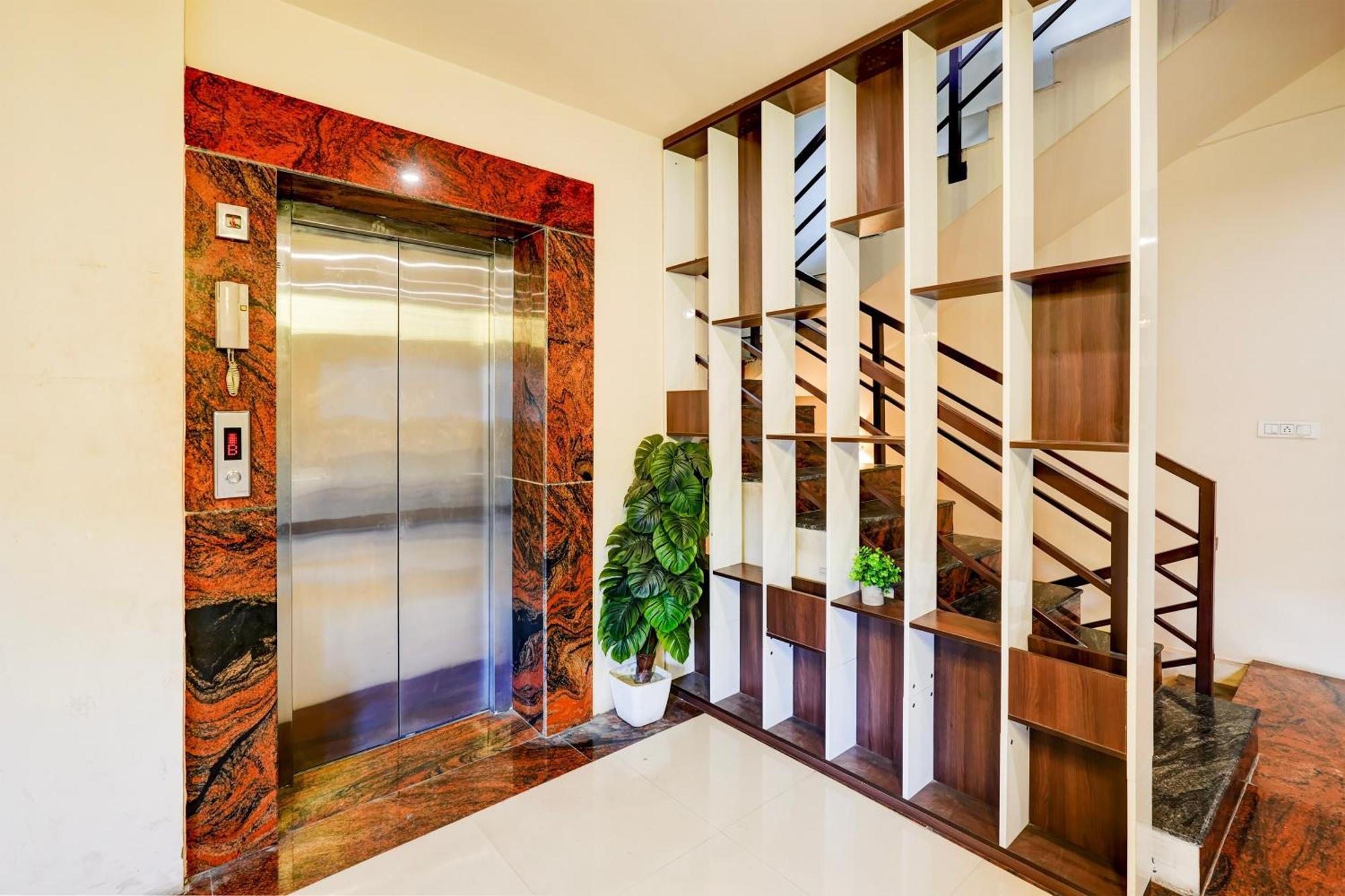 Hotel Pacefic Near Delhi Airport