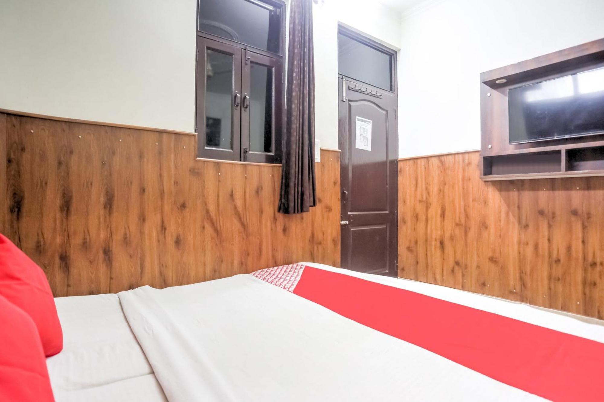 O Shri Sai Hotel