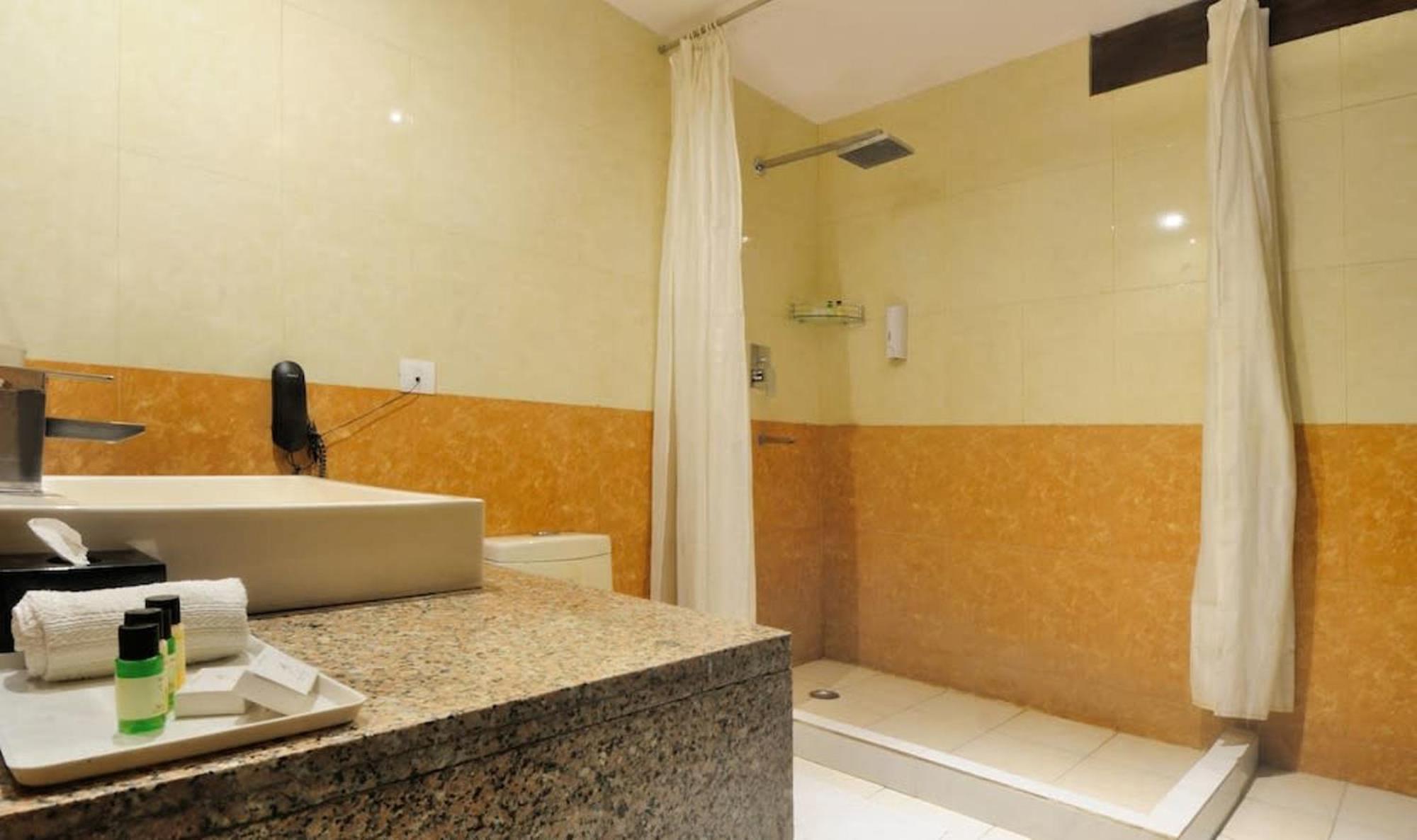 Zenith By Excellent Hospitality Hotel 2*