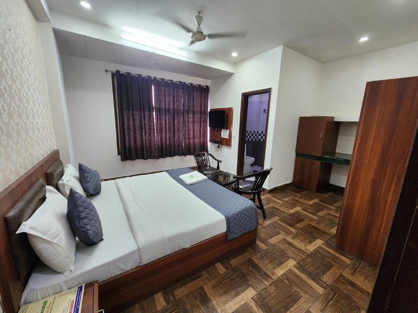 King Plaza New Delhi