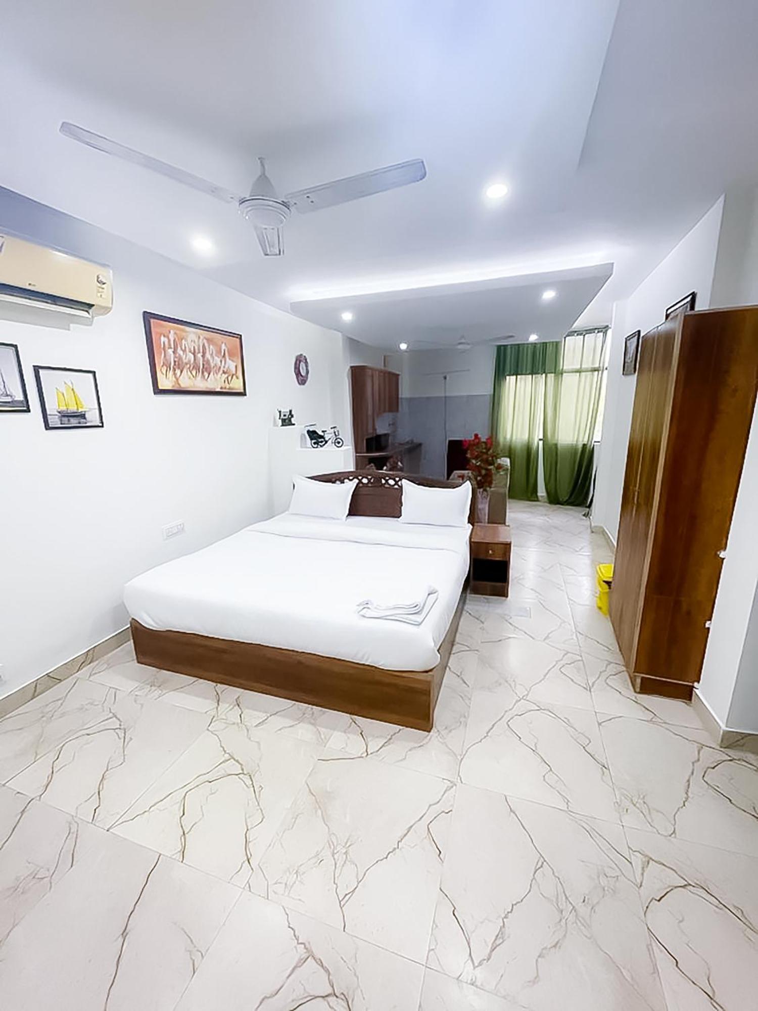 Hotel Hauz Khas - Near