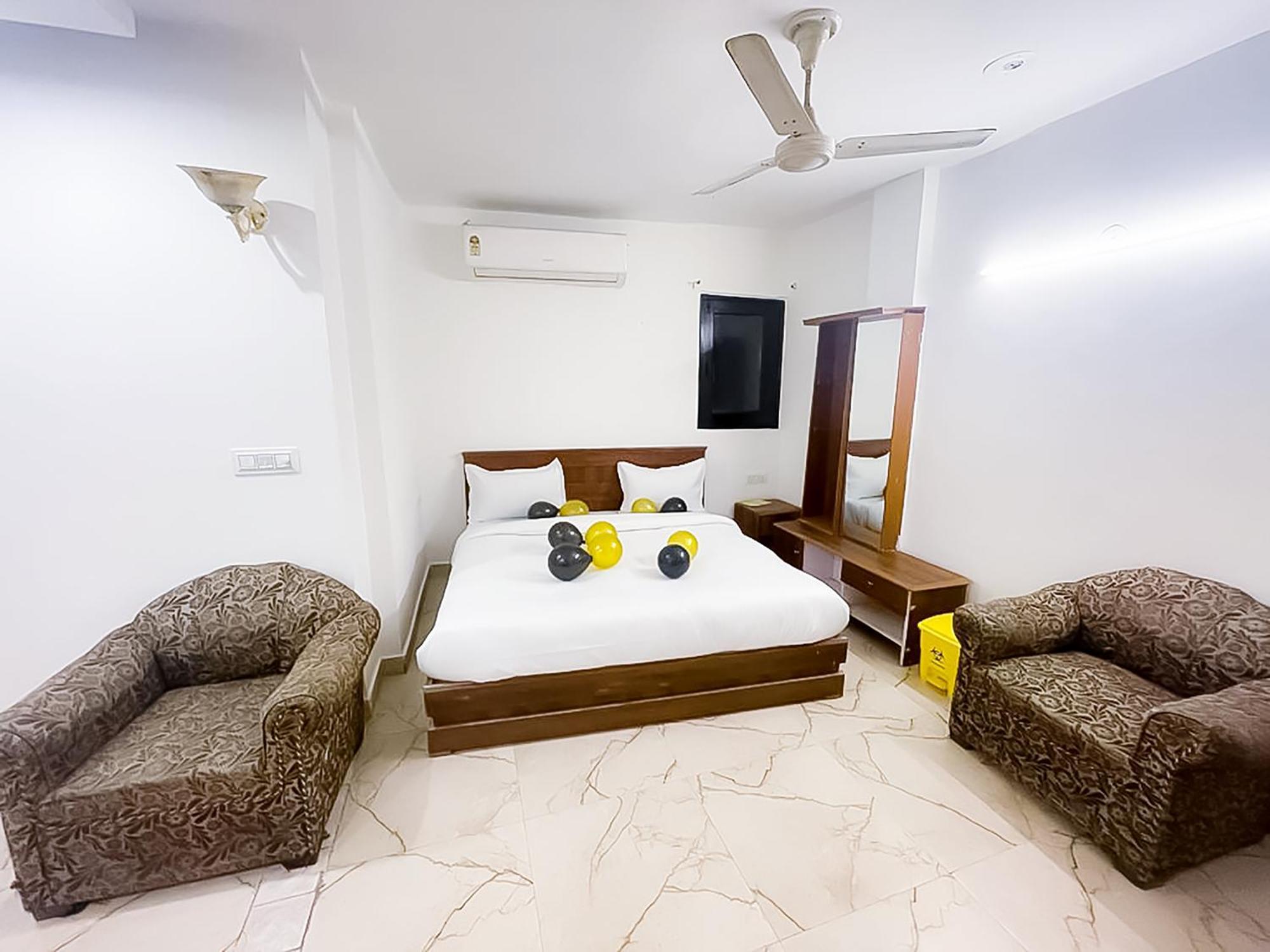 Hauz Khas - Near Hotel 4*