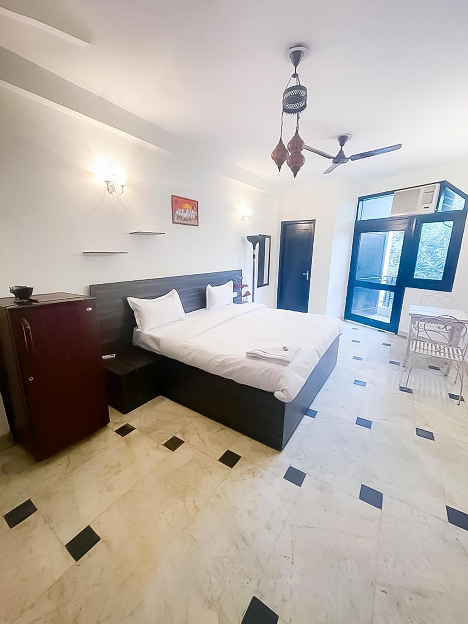 Hotel Hauz Khas - Near New Delhi