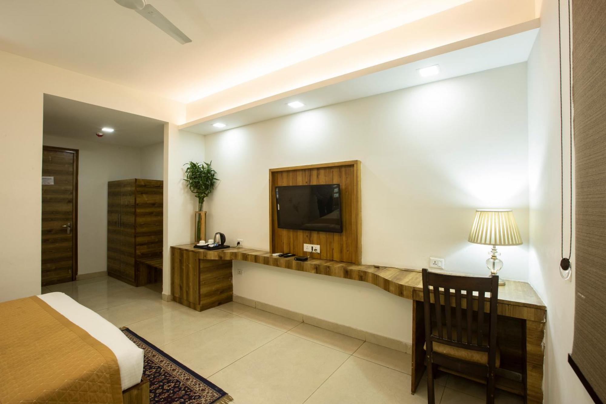 Hotel Park Delhi Airport By Prithvi Palace New Delhi