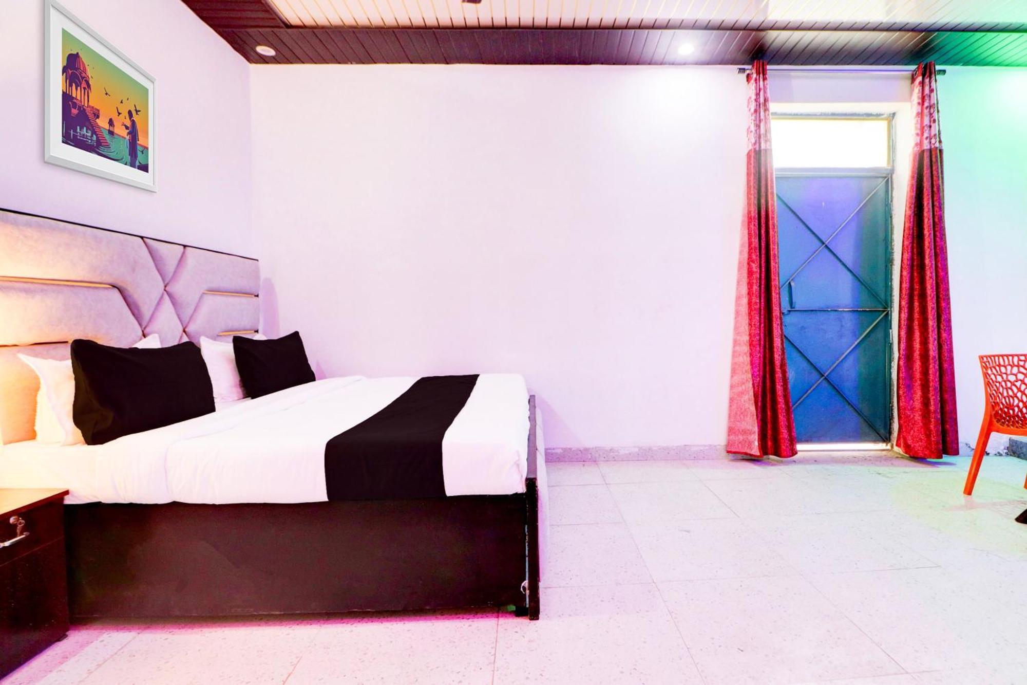 Hotel O Moon Light Delhi (National Capital Territory of India)