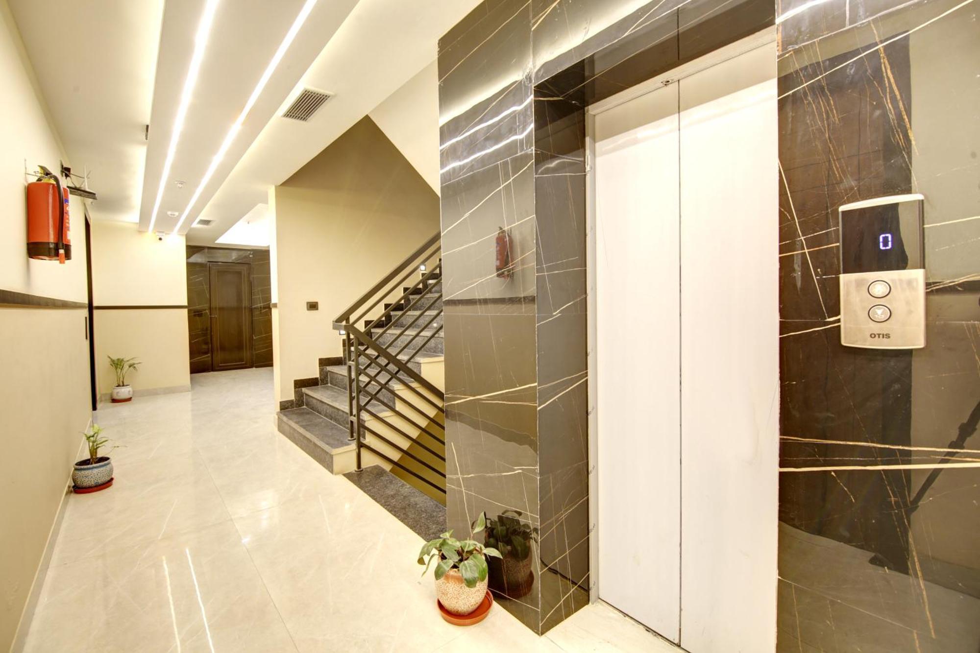 Armani-modern New Delhi