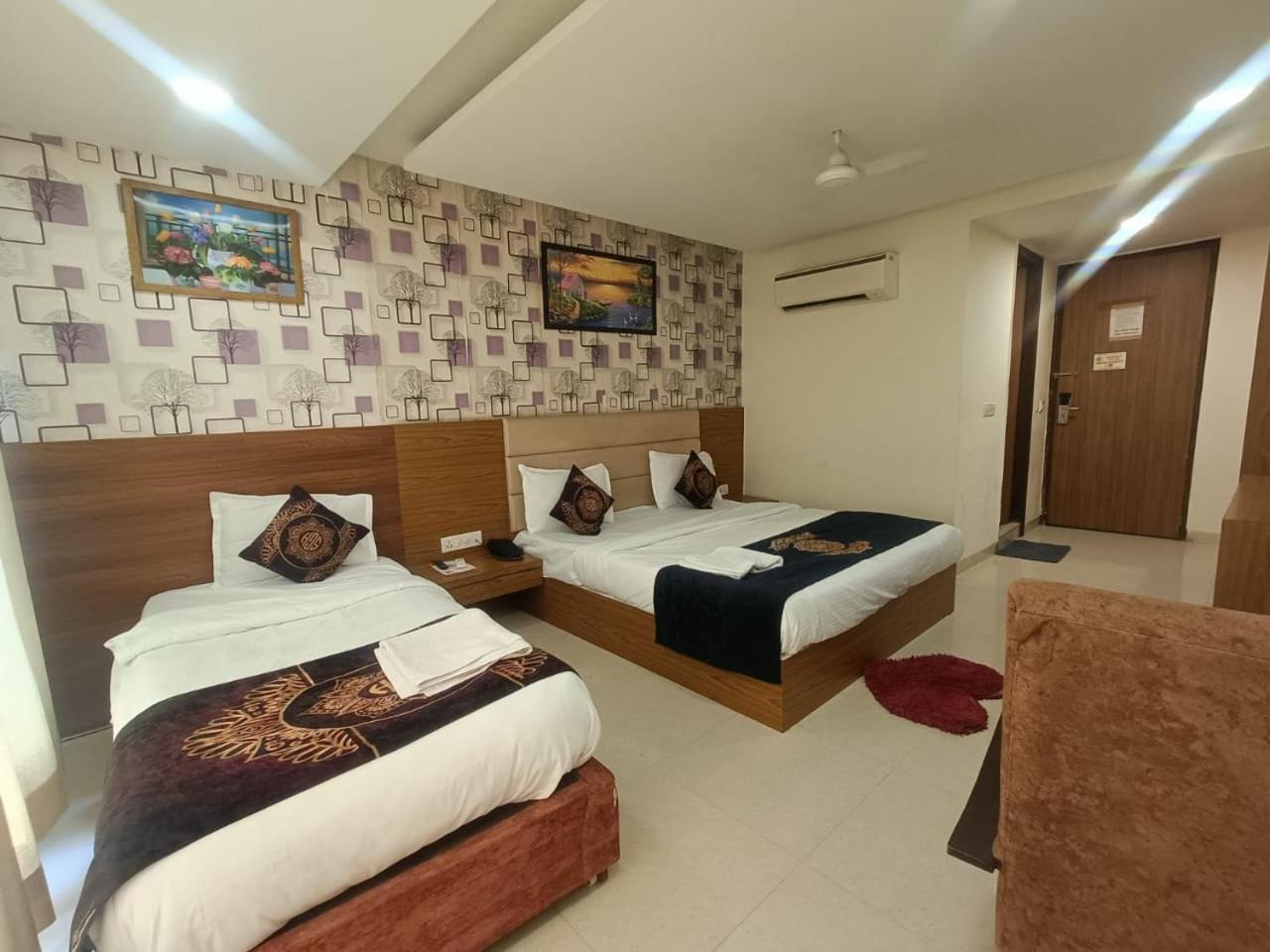 Grand By D'capitol Near Delhi Airport Hotel